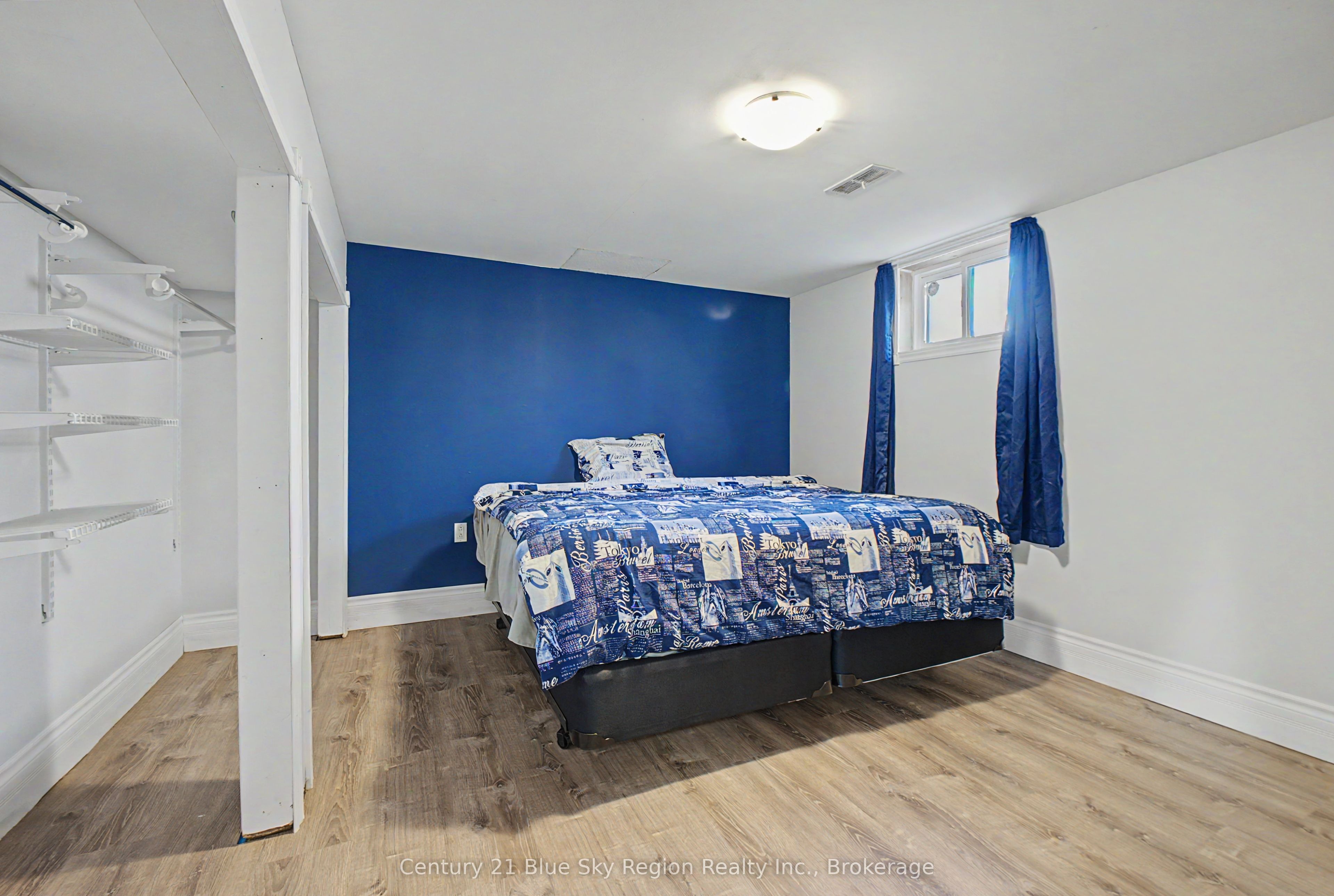 58 Van Horne Crescent Property Photo 38