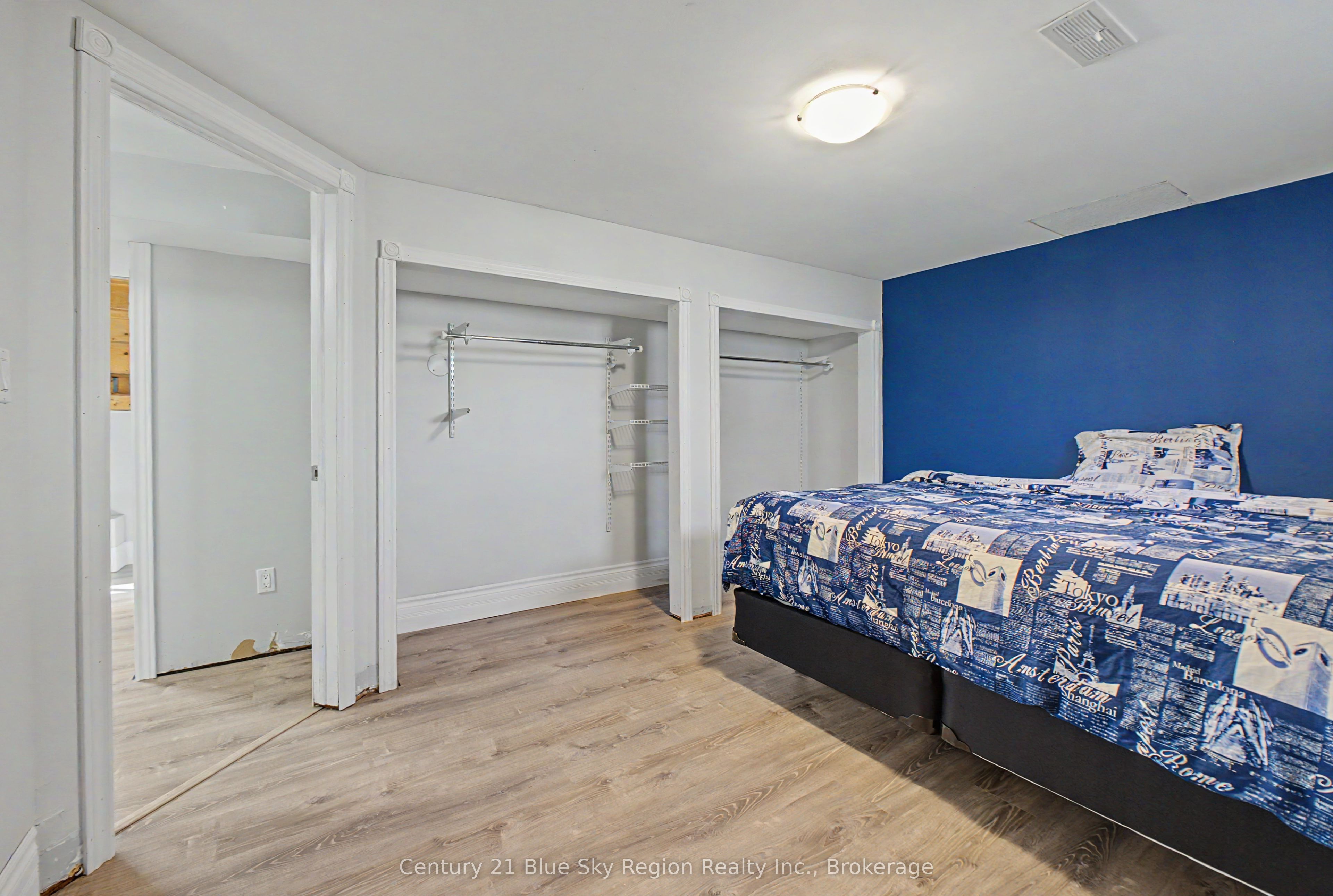 58 Van Horne Crescent Property Photo 39