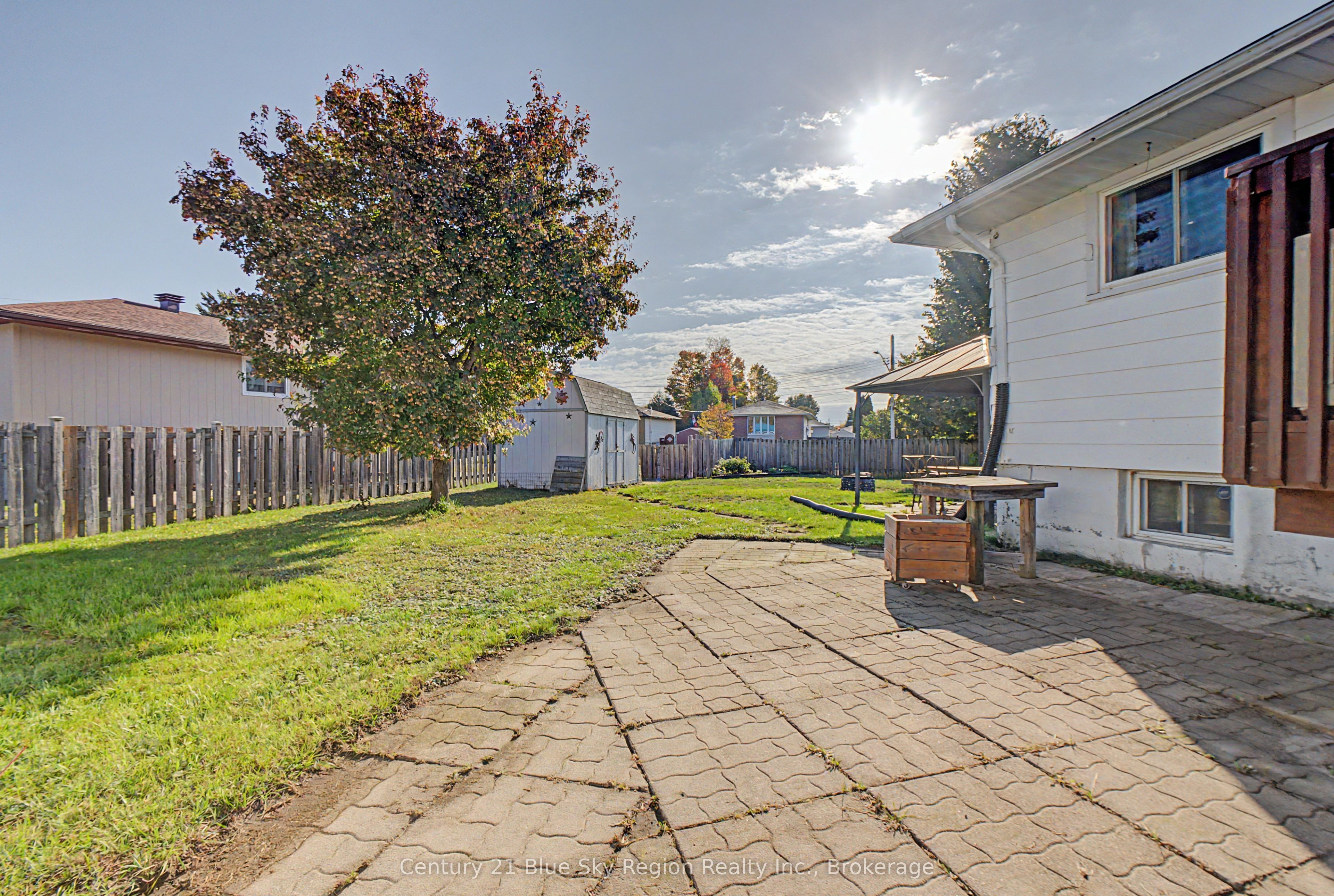58 Van Horne Crescent Property Photo 41