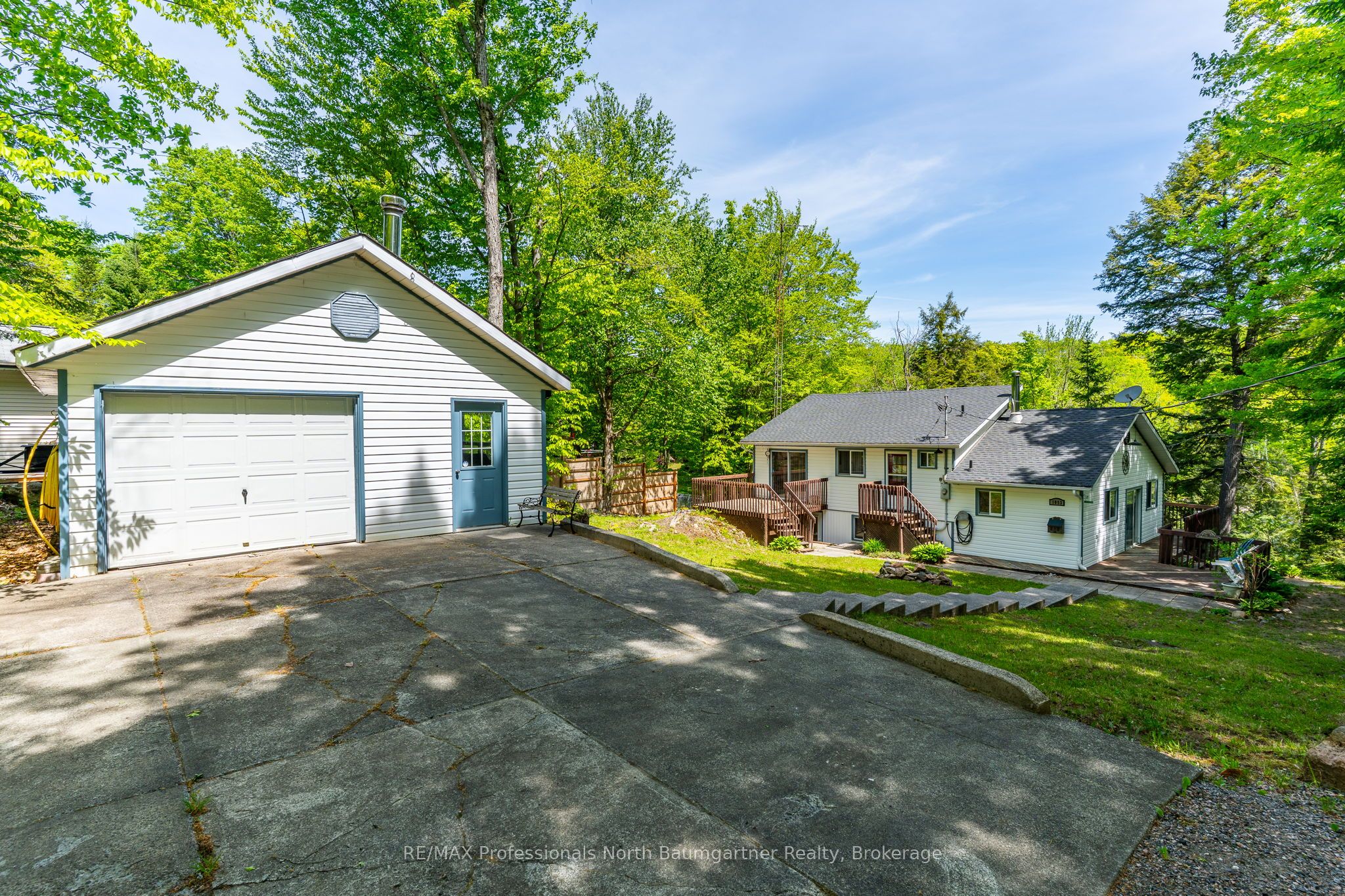 1053 Mink Road Property Photo 6
