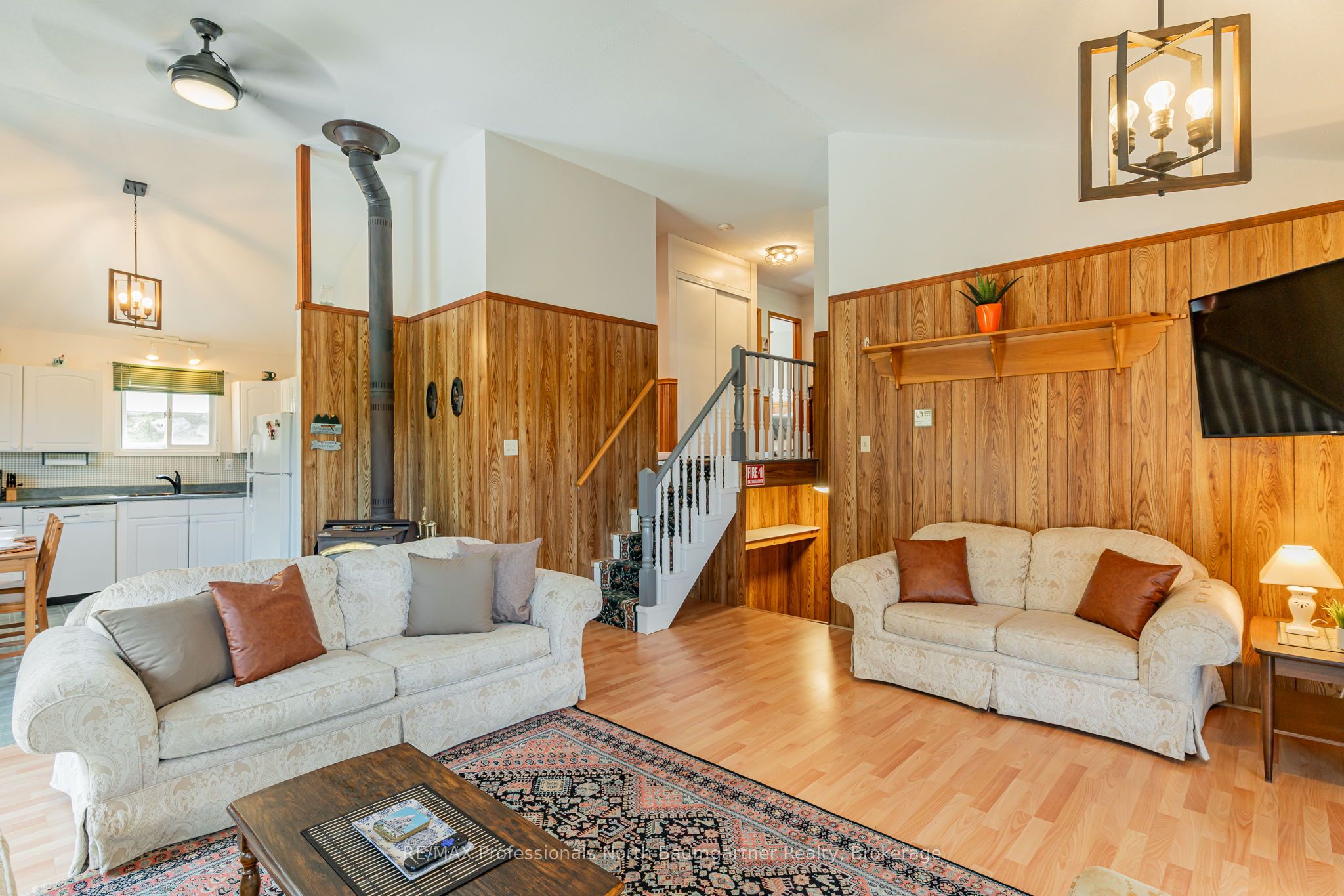 1053 Mink Road Property Photo 8
