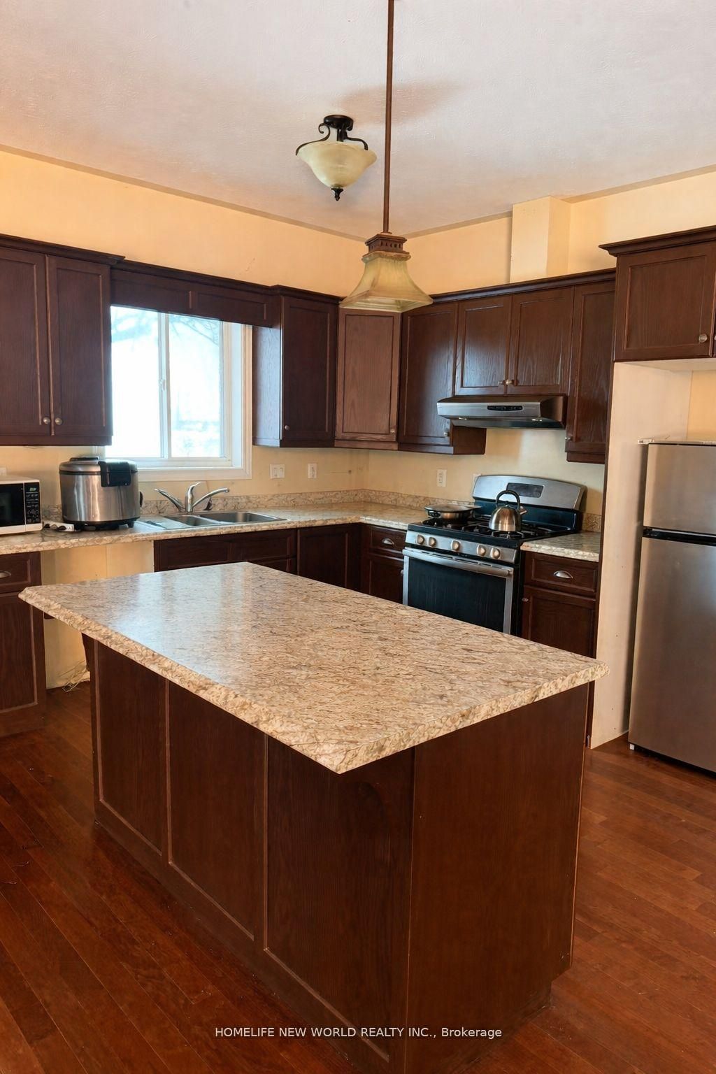 1510 On-3 Property Photo 22