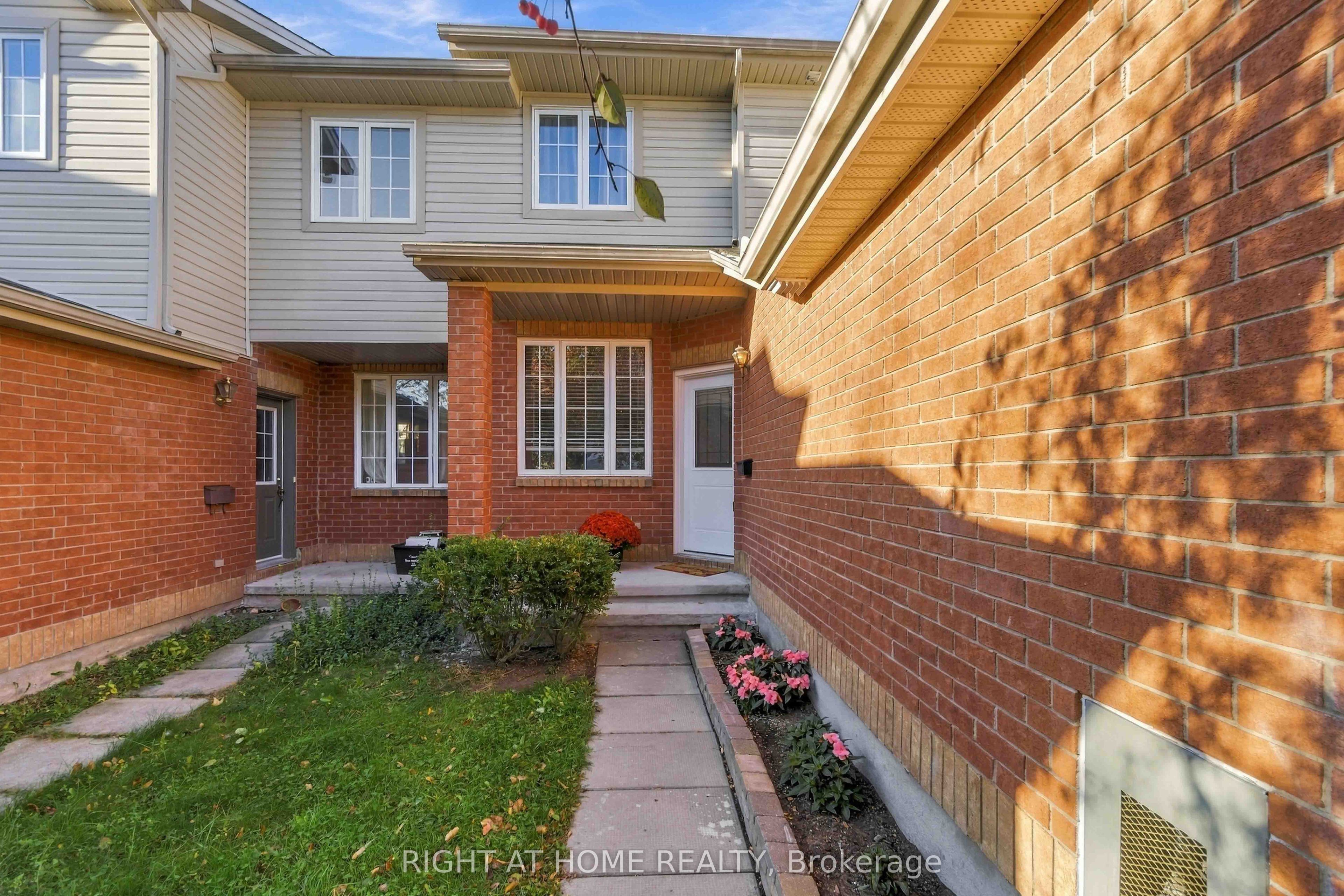 161 Kinross Private Property Photo 3