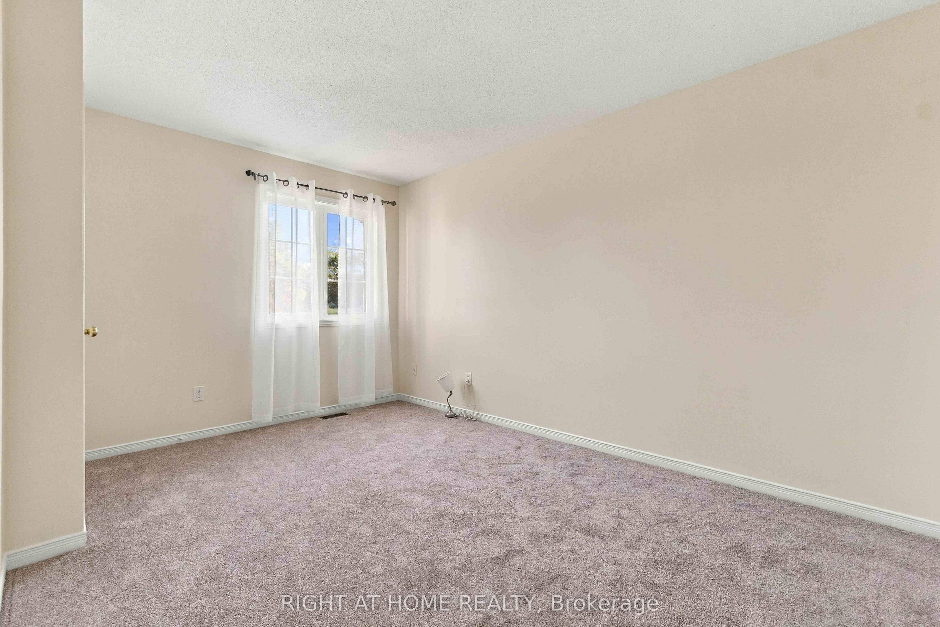 161 Kinross Private Property Photo 18