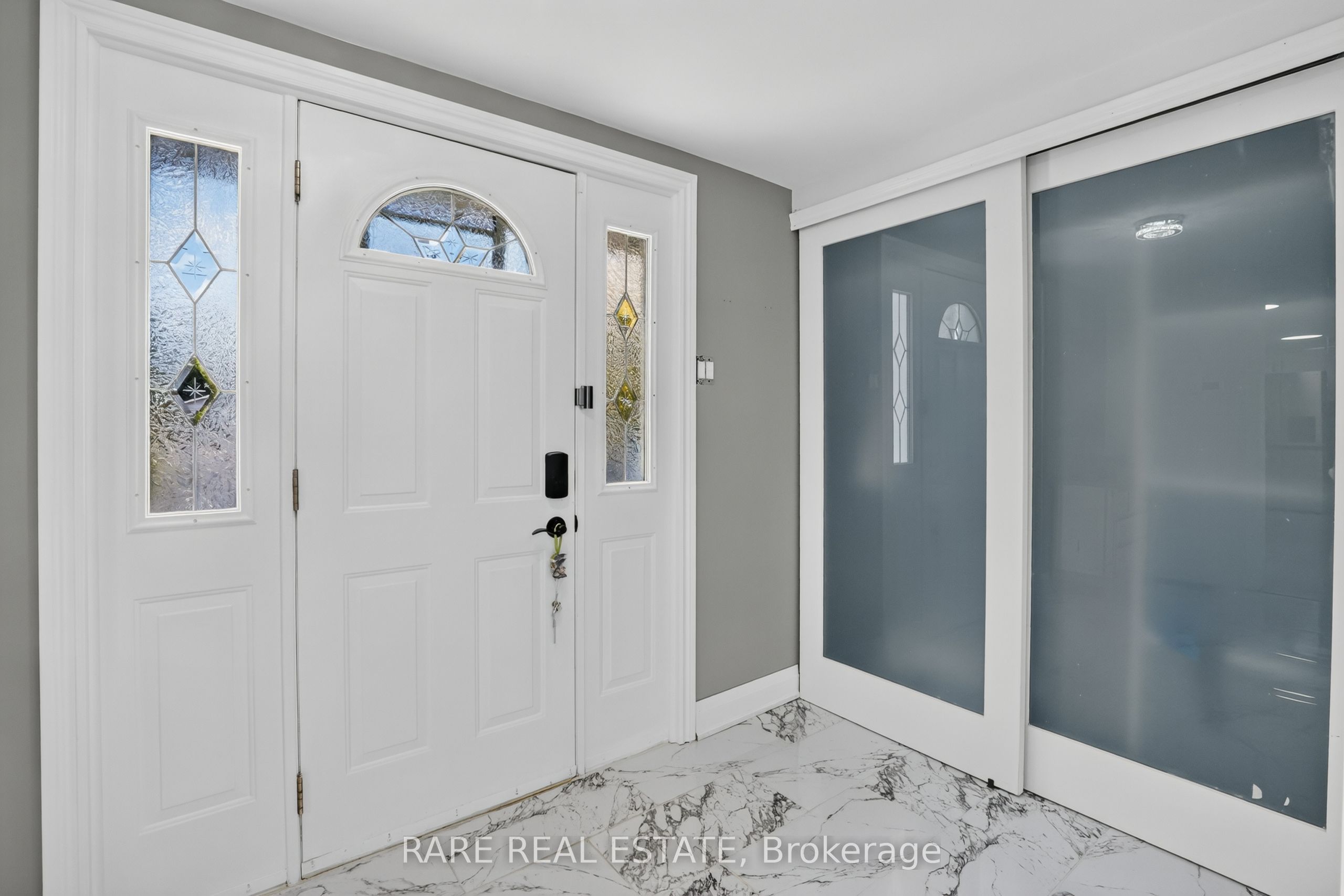 27 Carleton Boulevard Property Photo 6