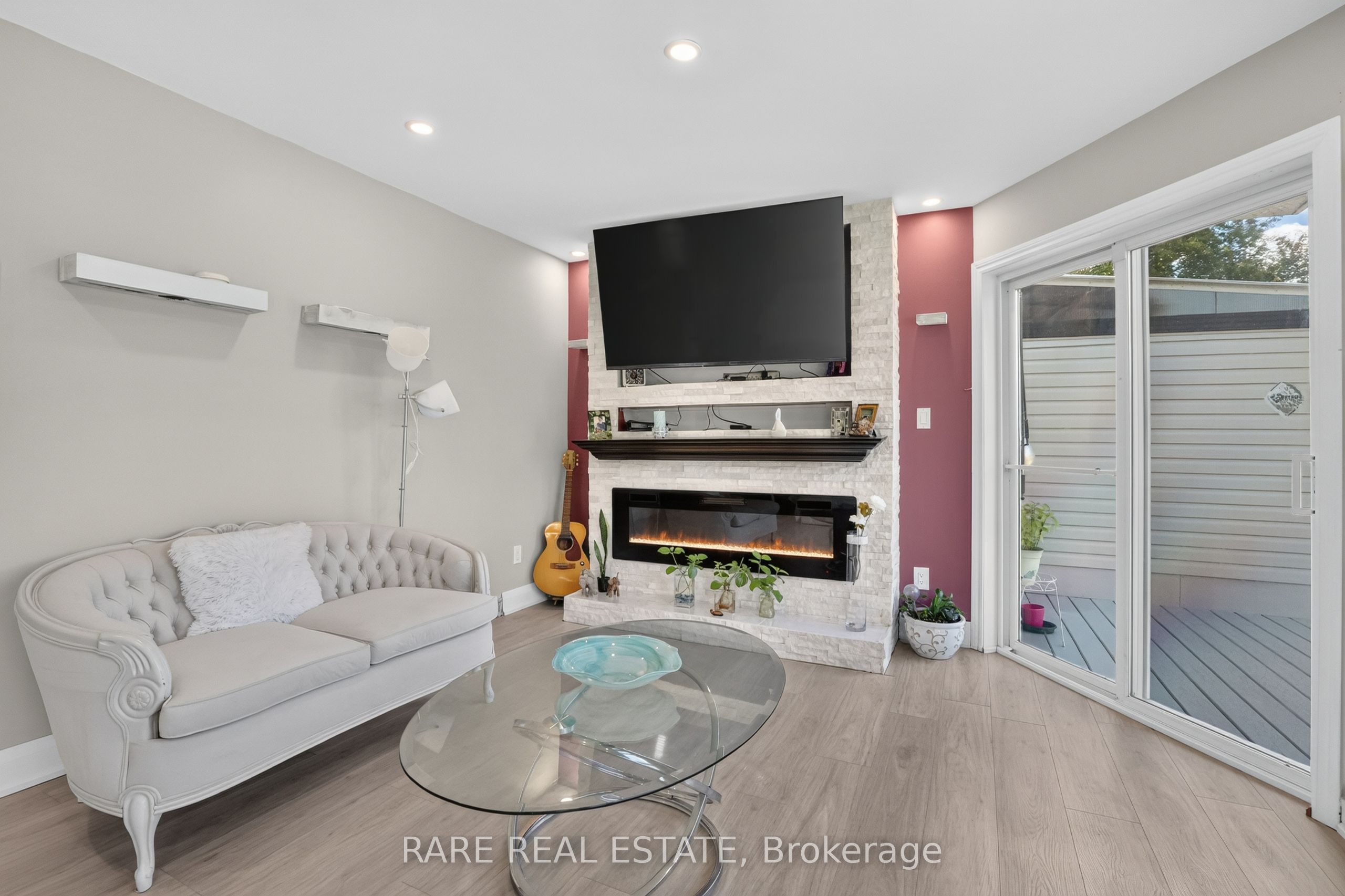 27 Carleton Boulevard Property Photo 21