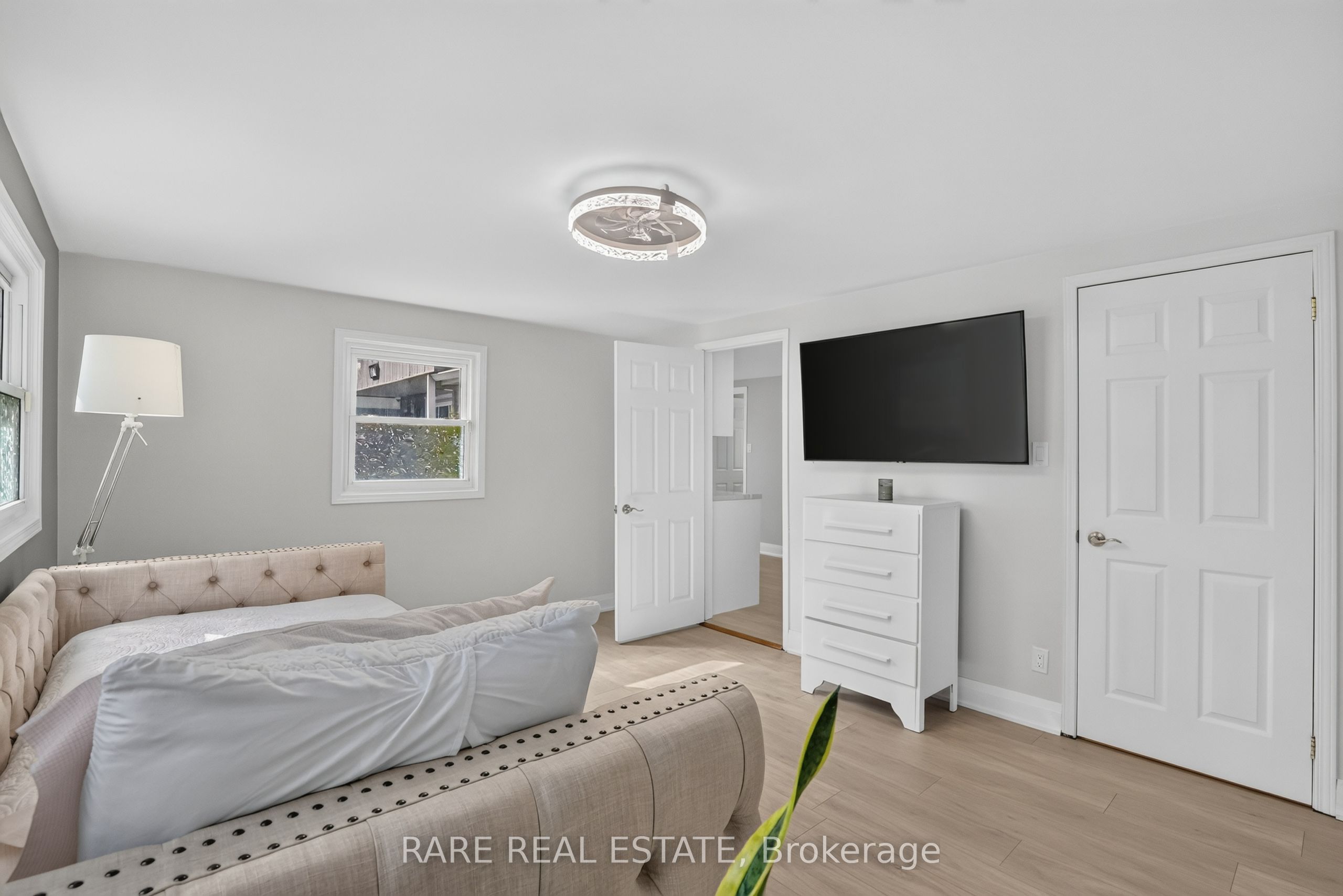 27 Carleton Boulevard Property Photo 23