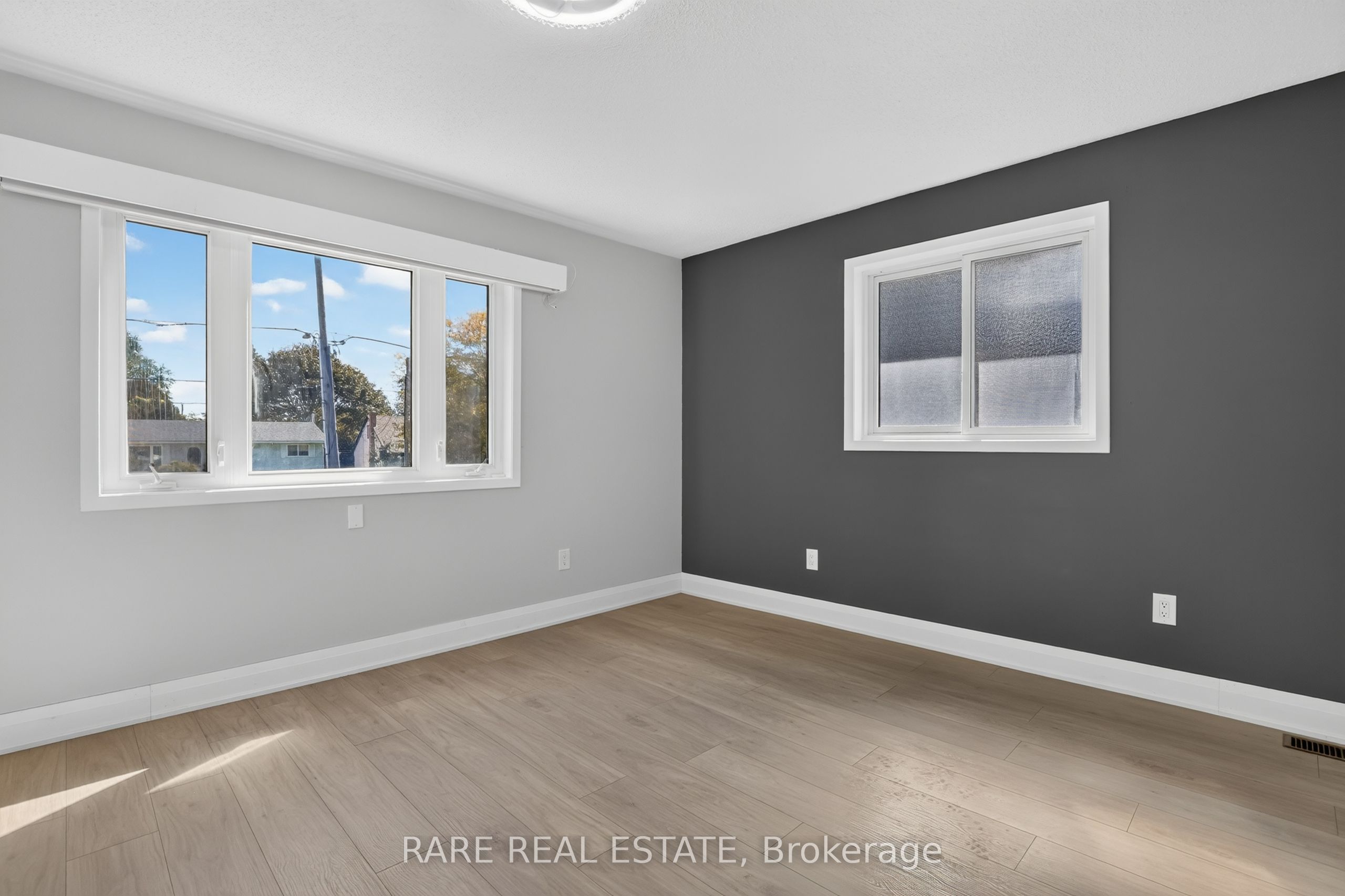 27 Carleton Boulevard Property Photo 27