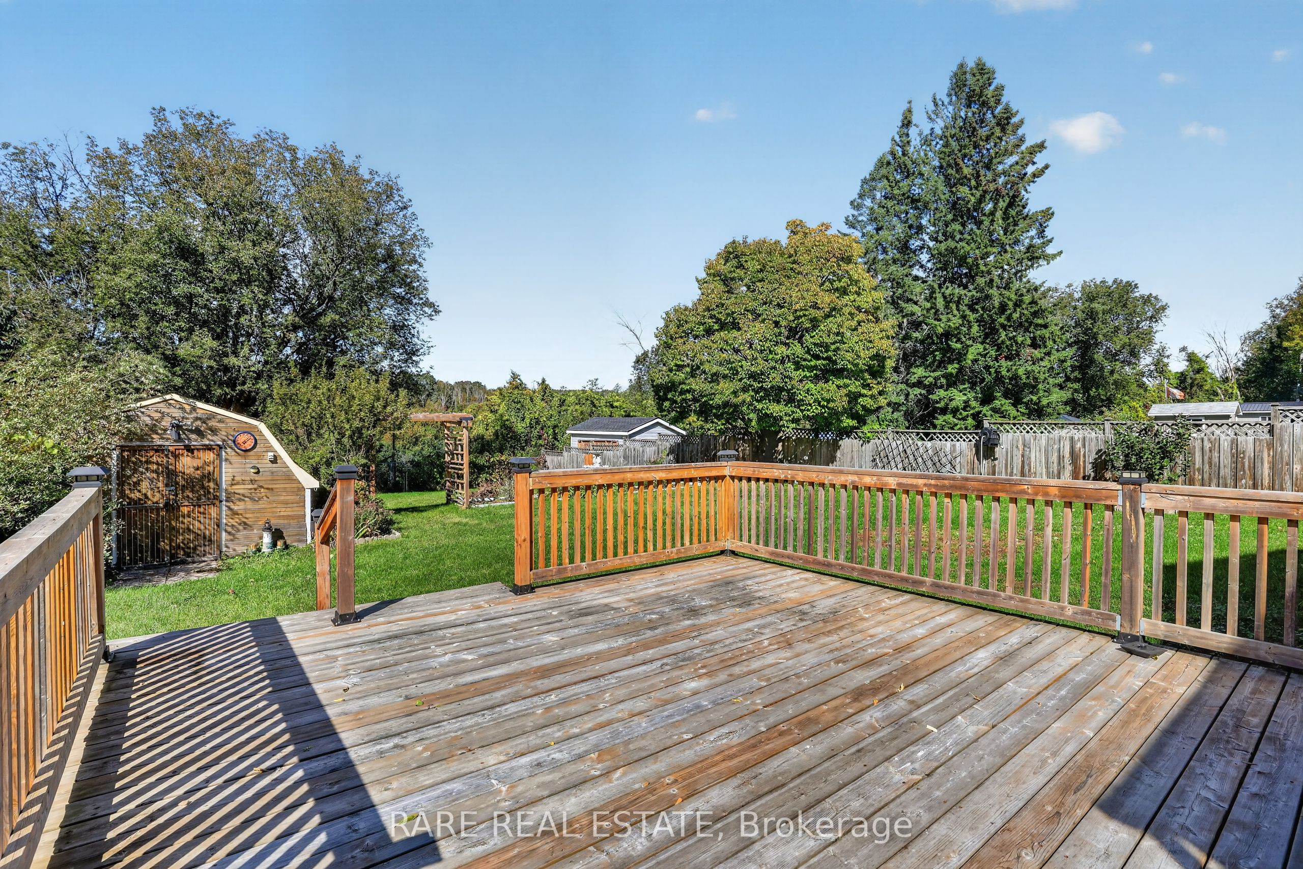 27 Carleton Boulevard Property Photo 41