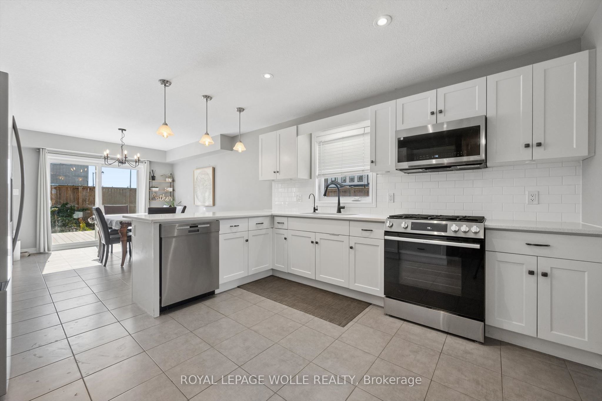 75 Isaac Street Property Photo 6