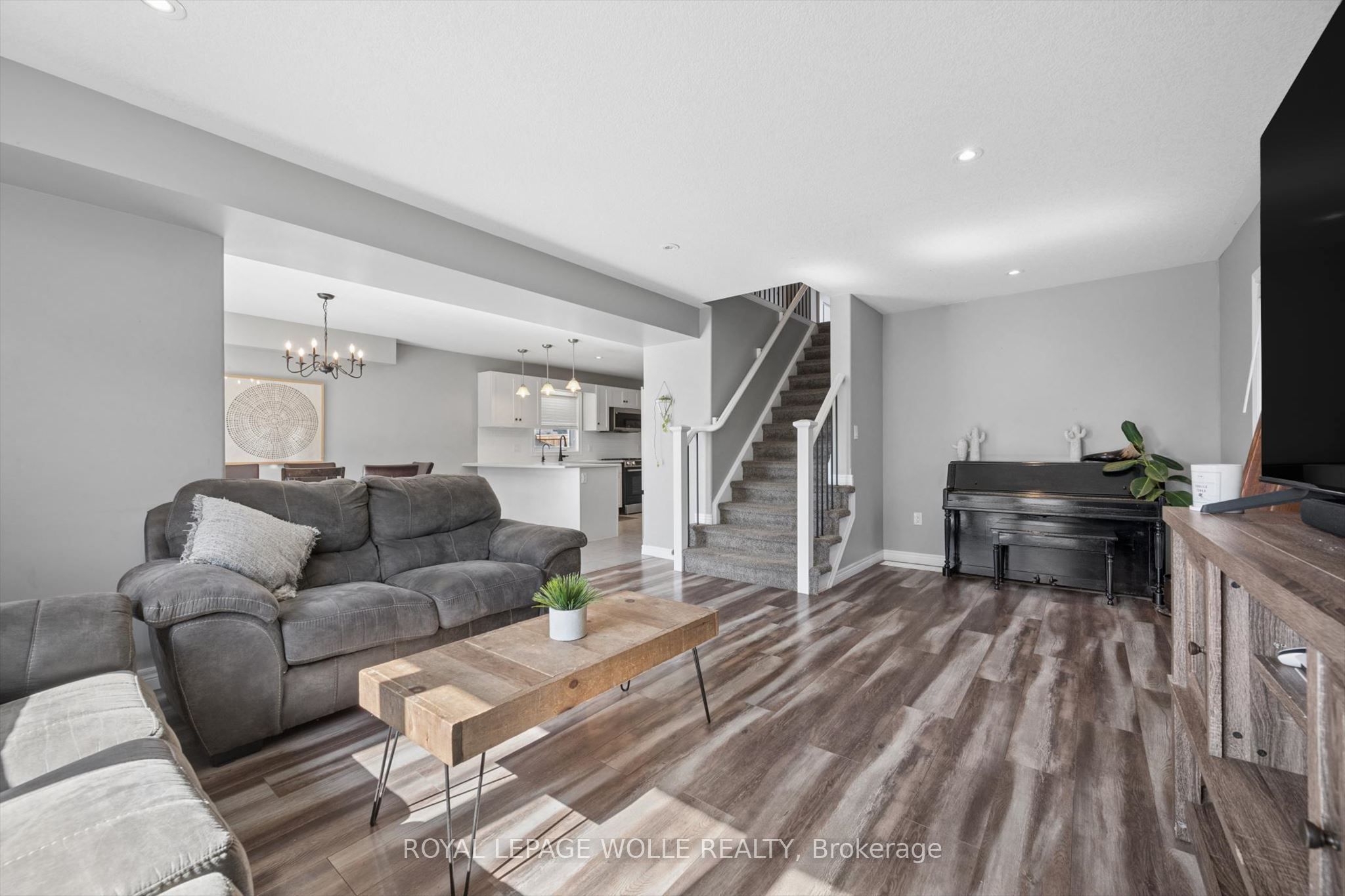 75 Isaac Street Property Photo 14