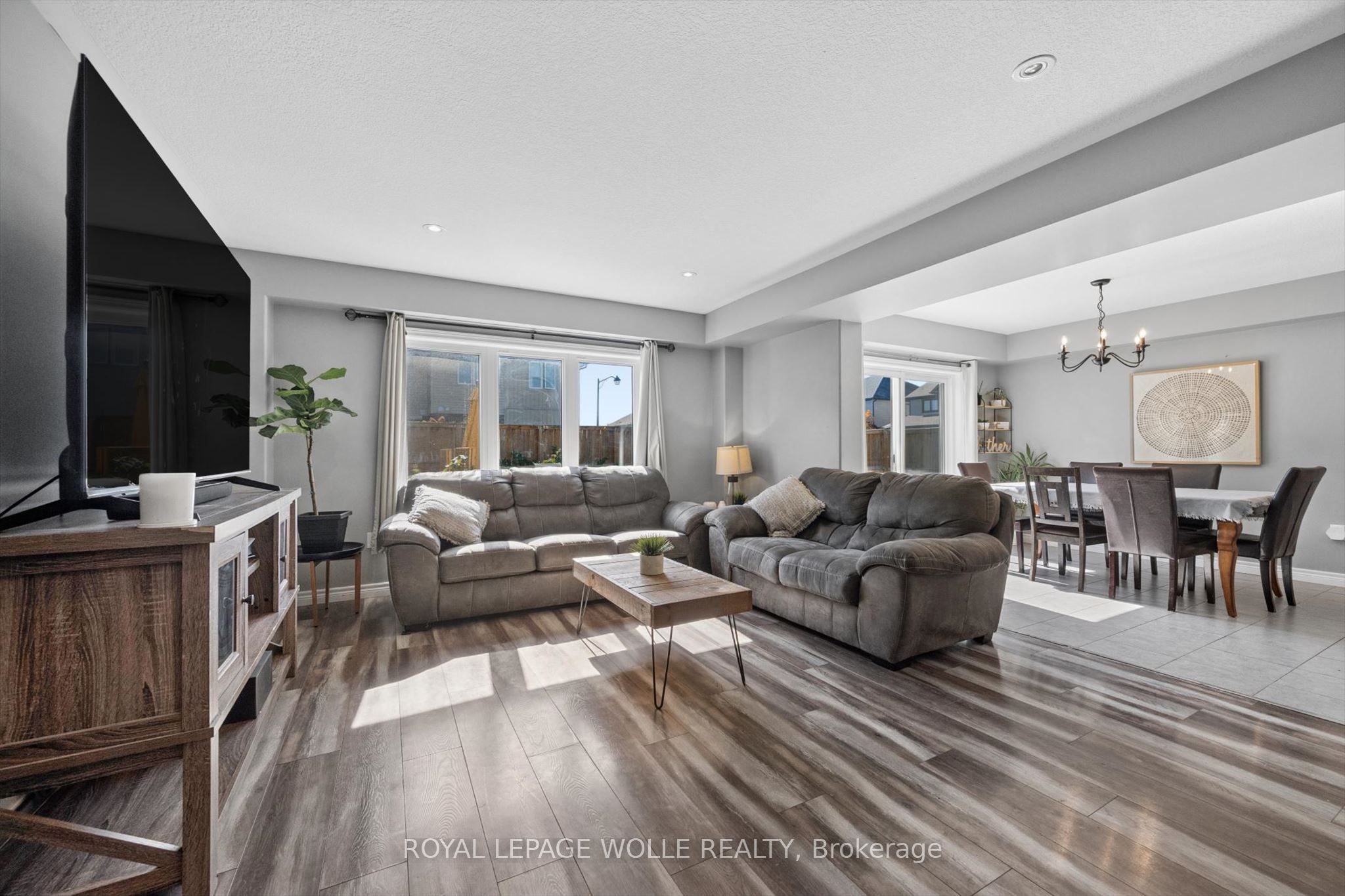 75 Isaac Street Property Photo 15