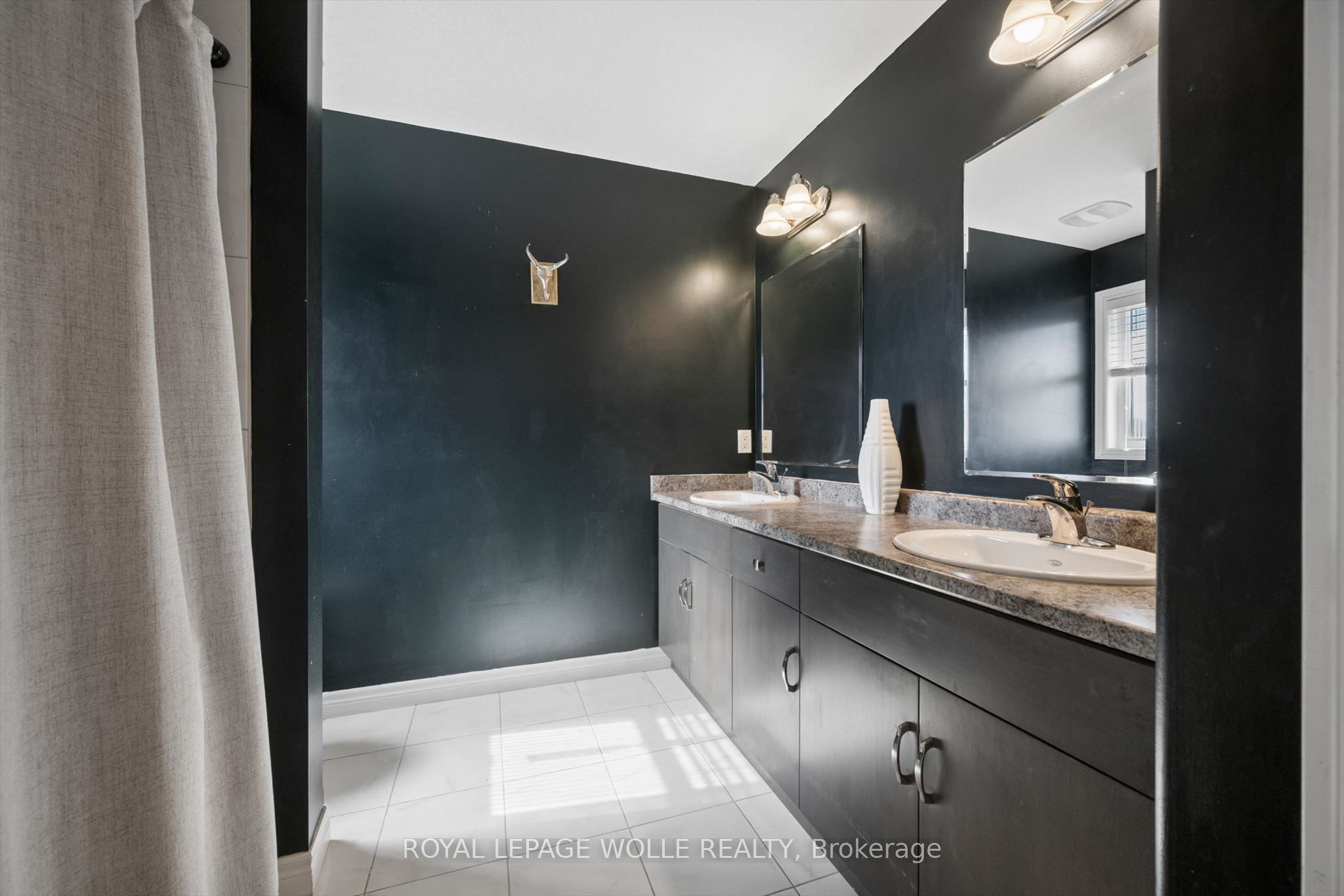 75 Isaac Street Property Photo 19