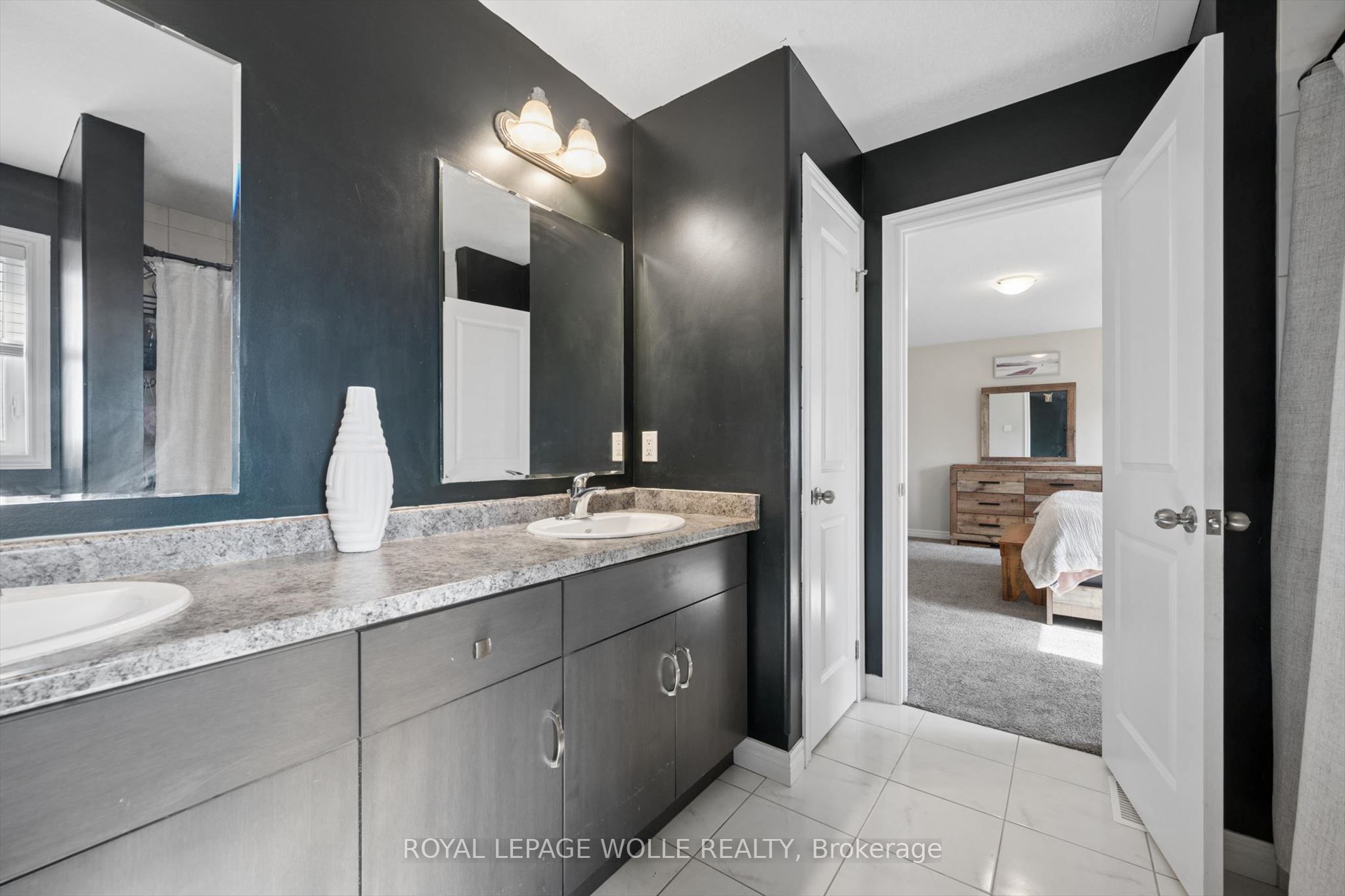 75 Isaac Street Property Photo 20