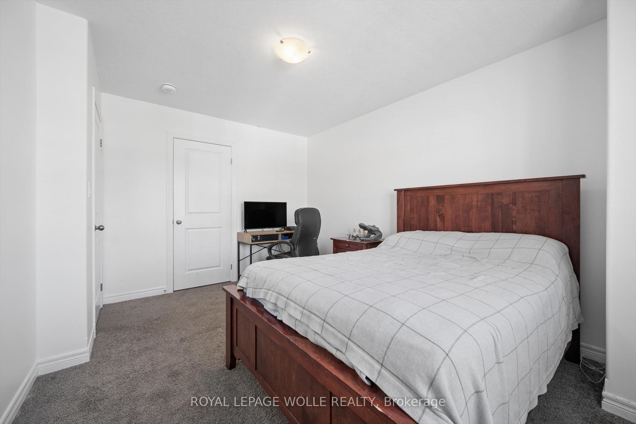 75 Isaac Street Property Photo 24