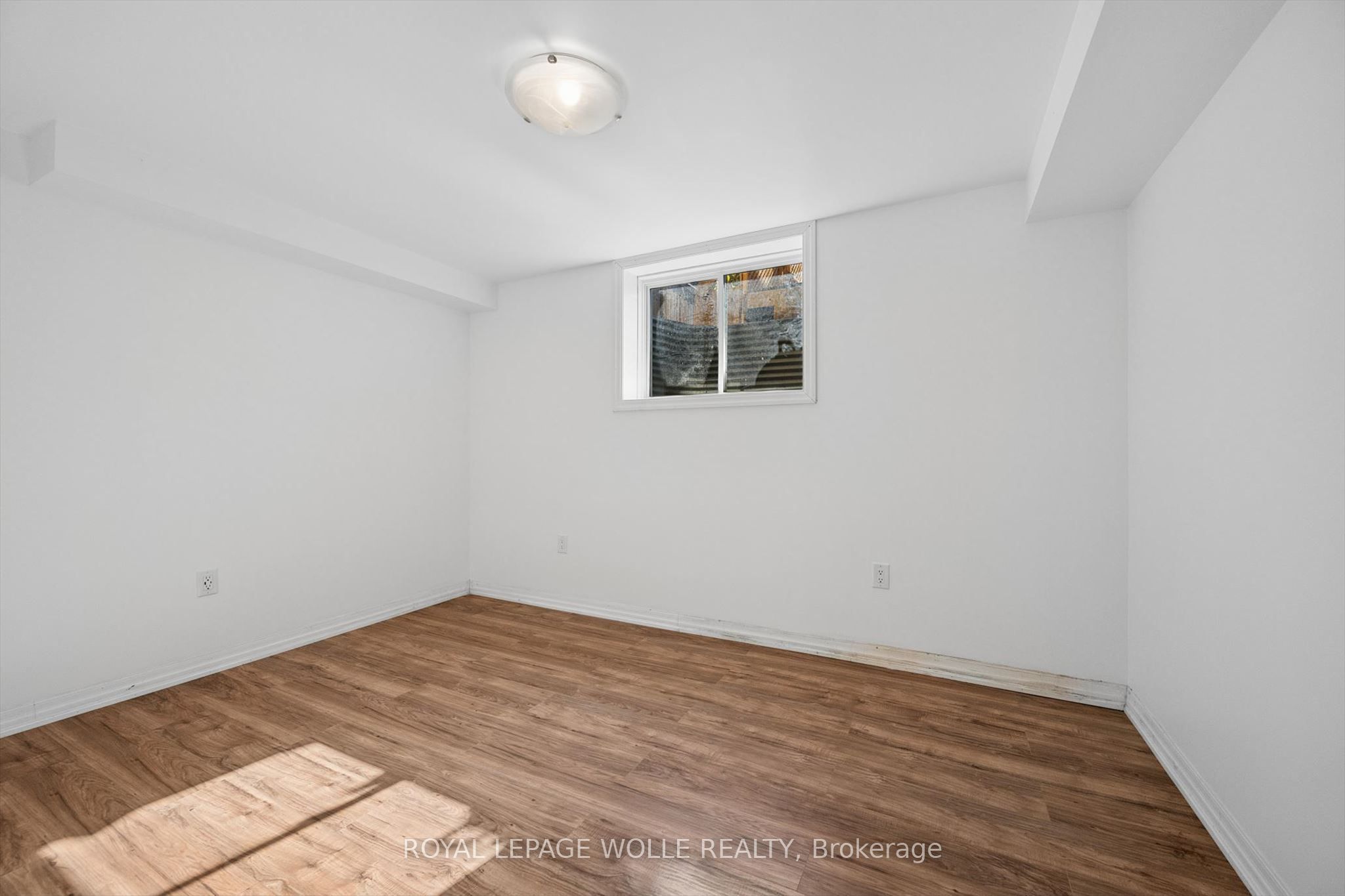 75 Isaac Street Property Photo 29