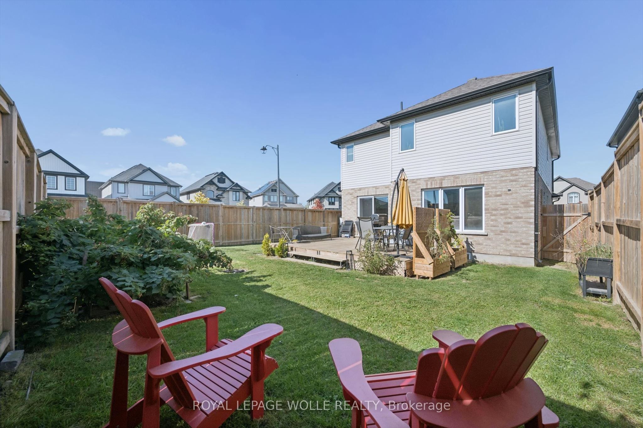 75 Isaac Street Property Photo 34