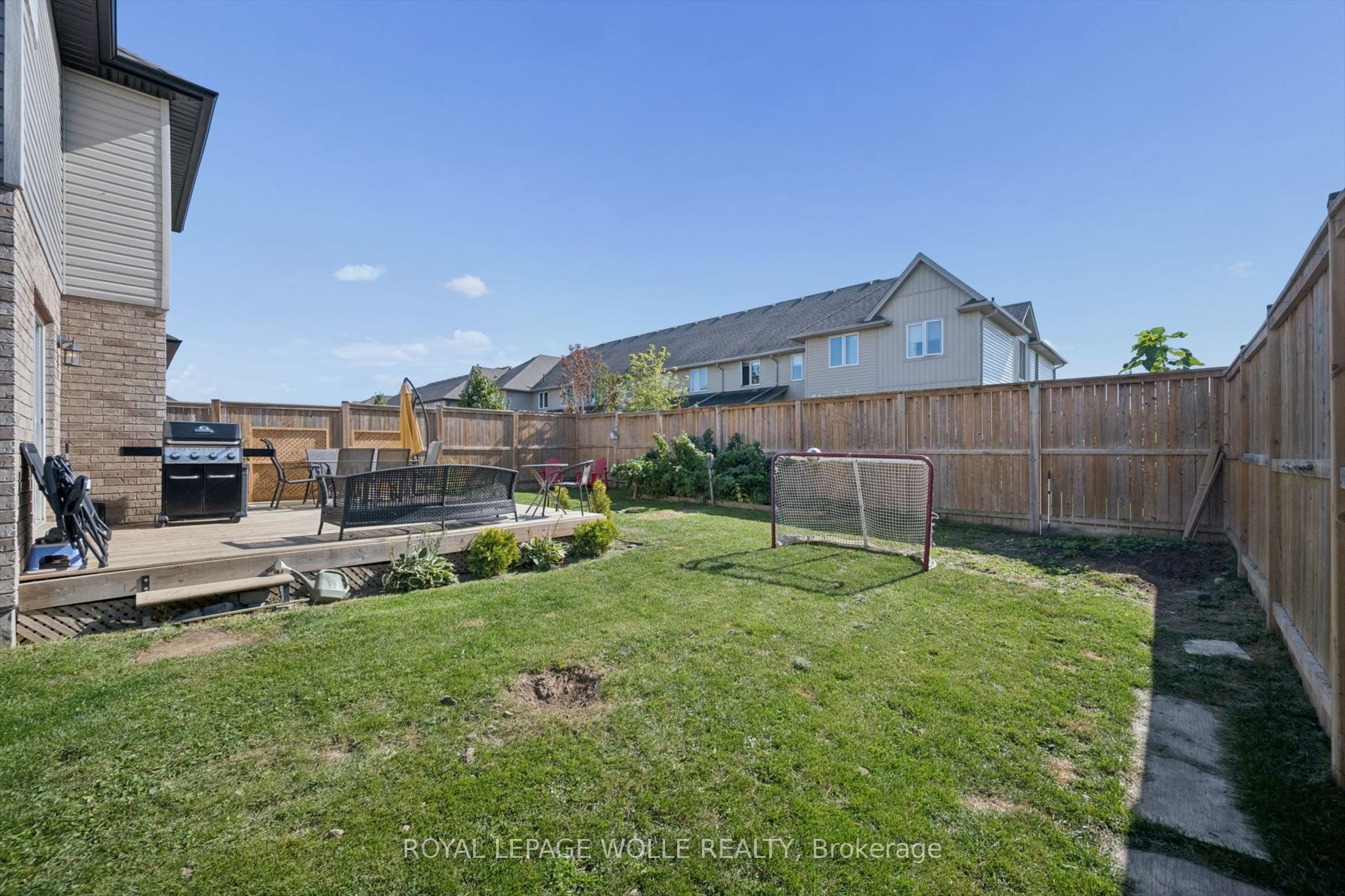 75 Isaac Street Property Photo 36