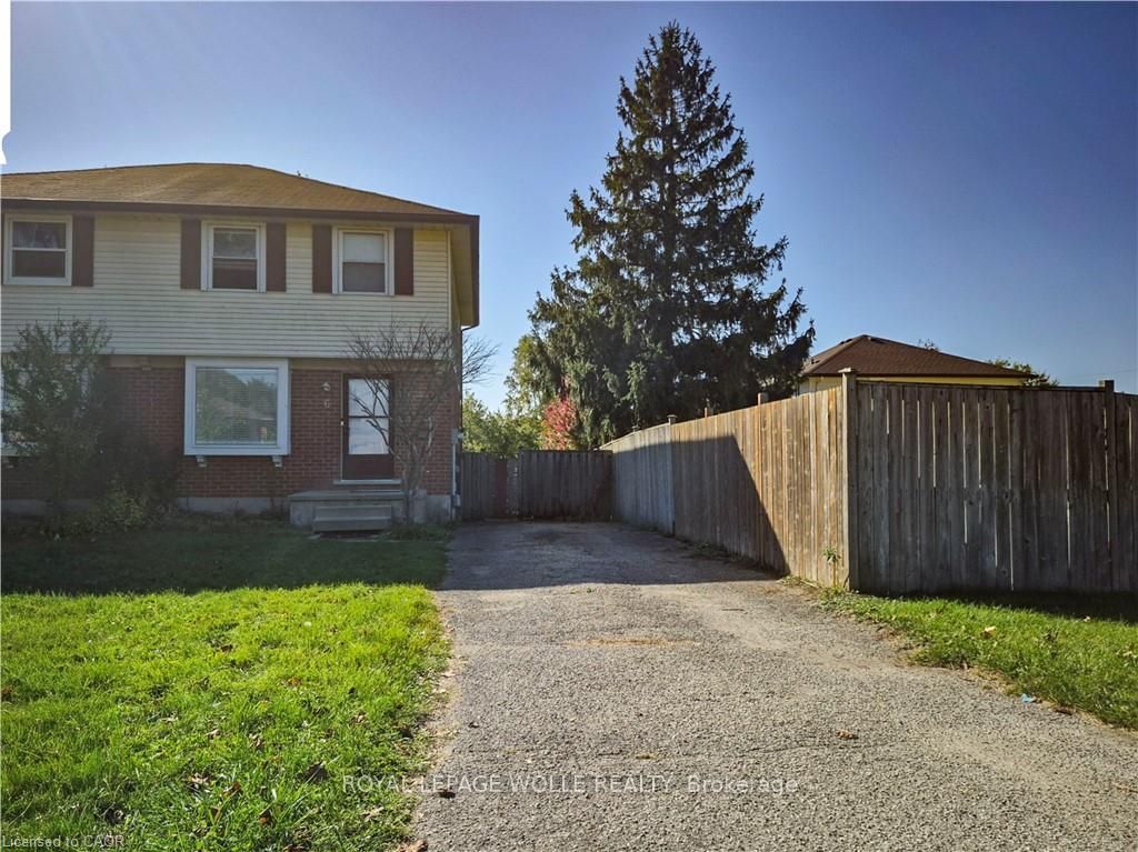 6 Stanley Avenue Property Photo 1