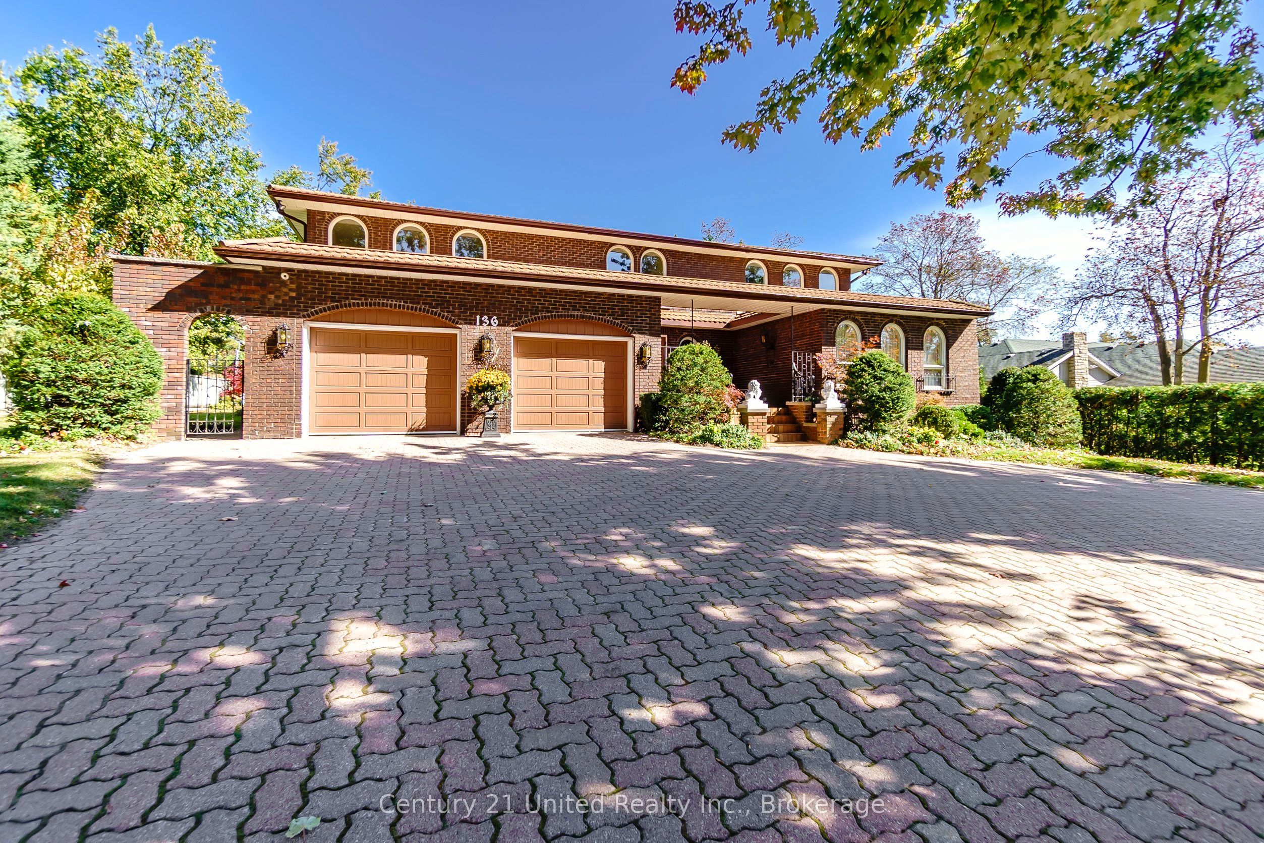136 Wallis Drive Property Photo 3