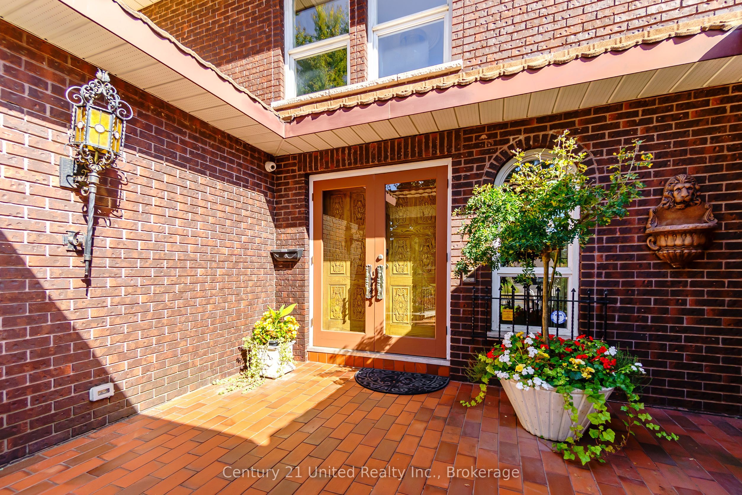 136 Wallis Drive Property Photo 4