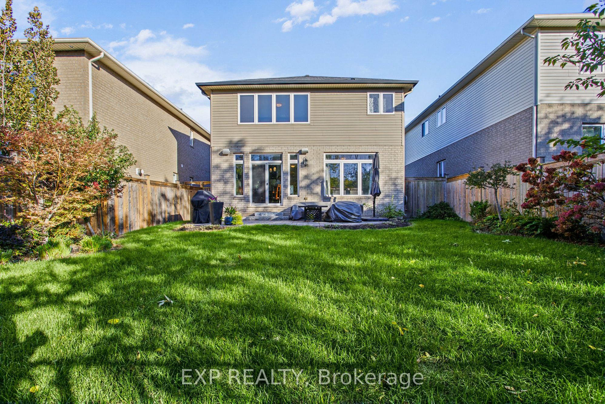 7 Lampman Drive Property Photo 28
