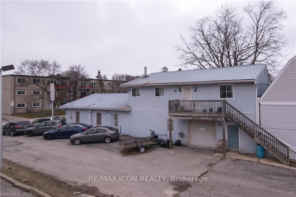 227 Louisa Street Property Photo 4