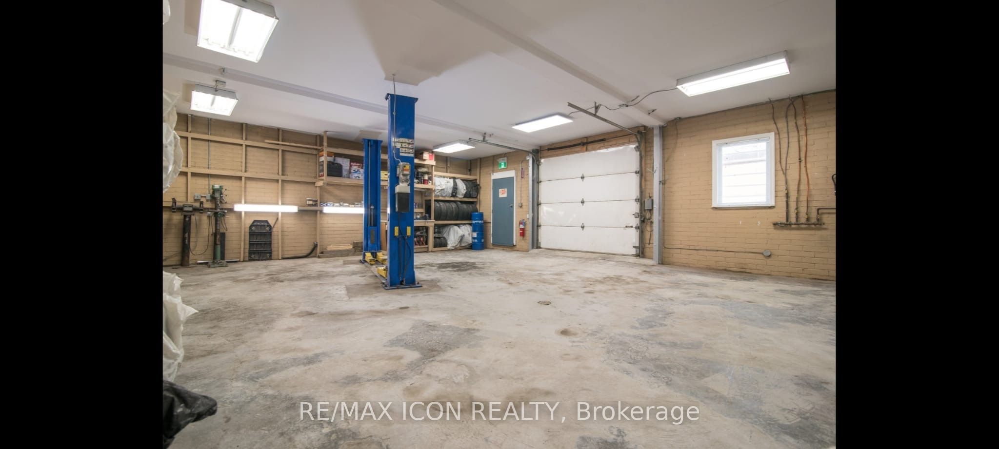 227 Louisa Street Property Photo 8