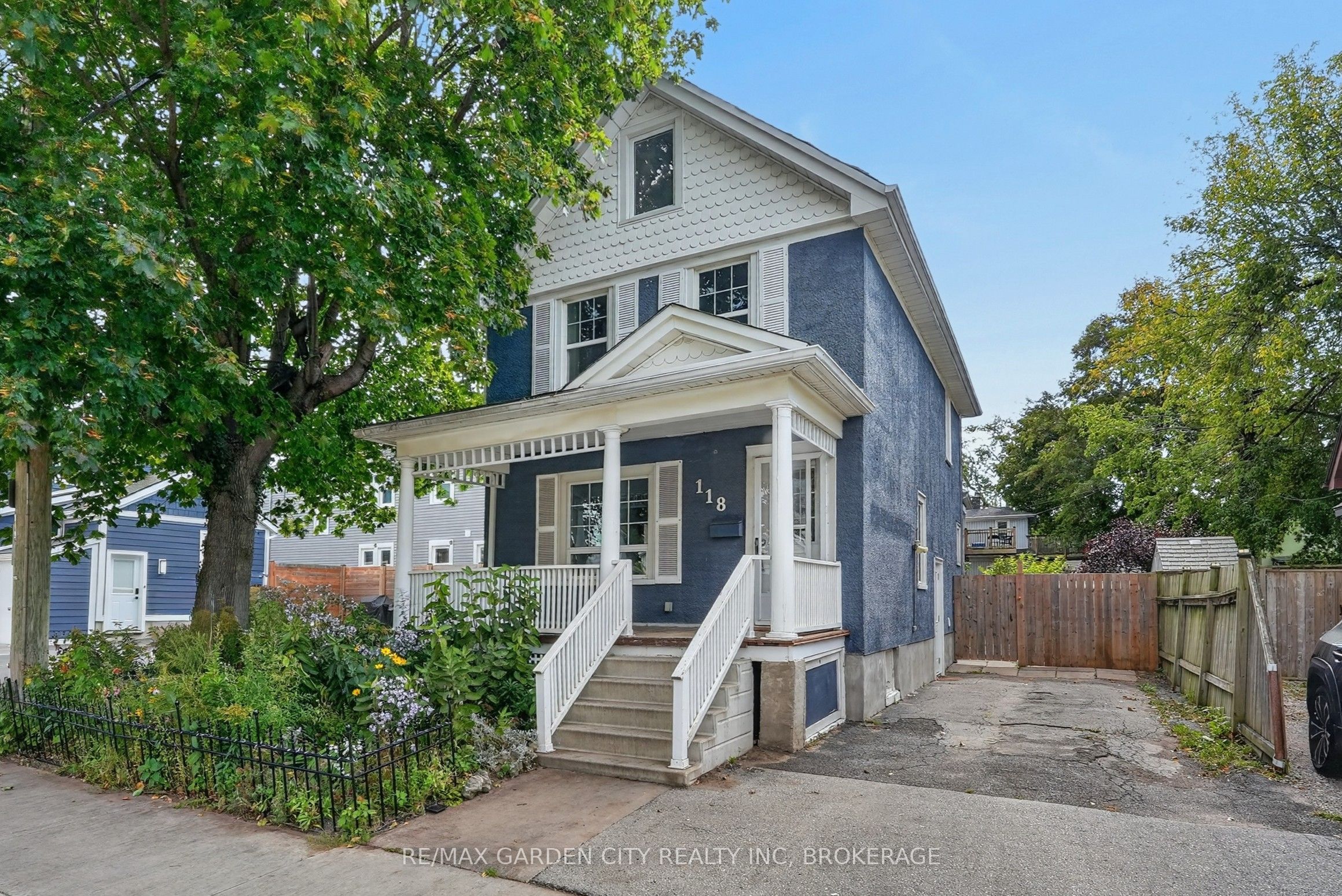 118 Lowell Avenue Property Photo 1