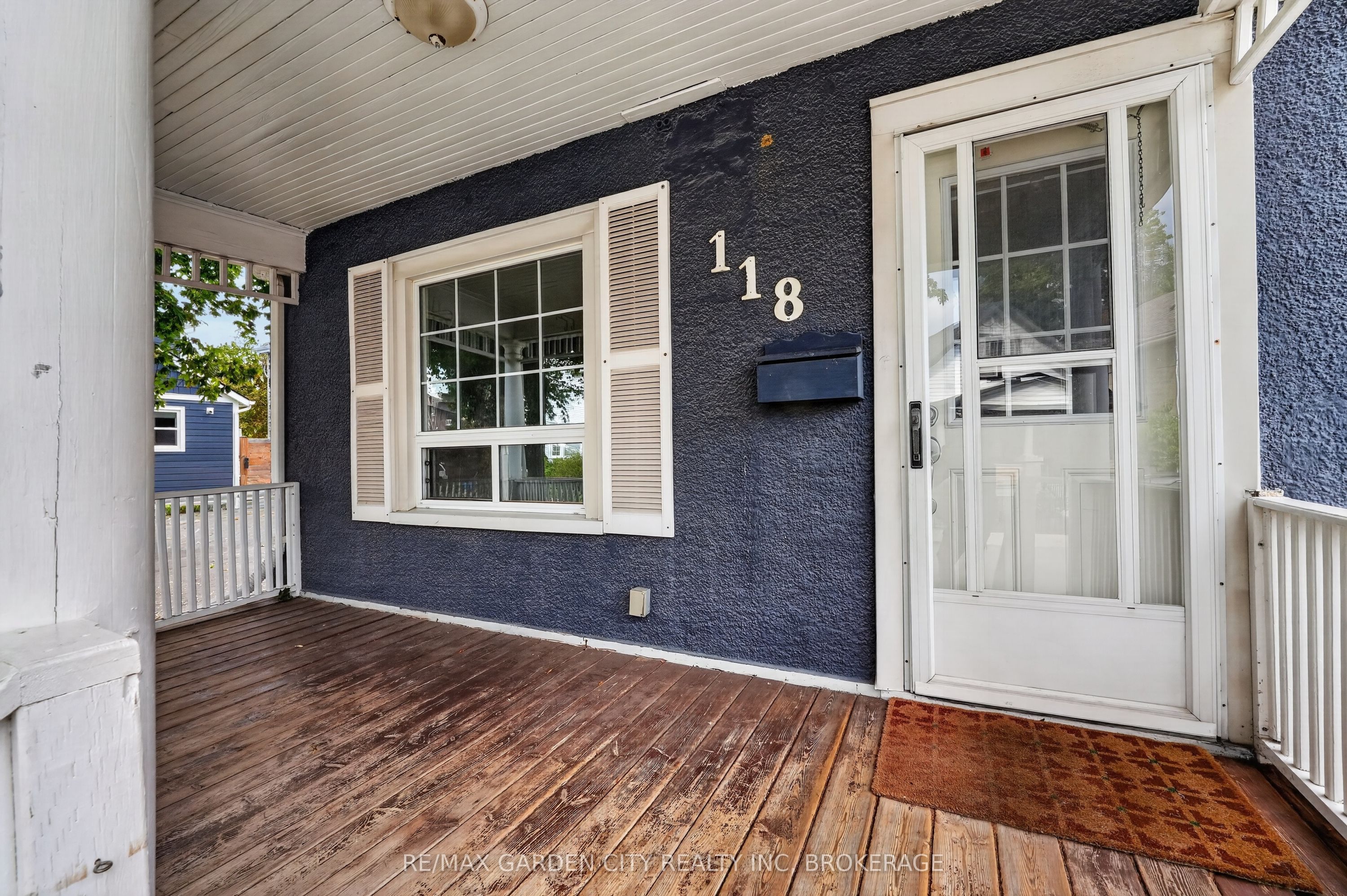 118 Lowell Avenue Property Photo 2