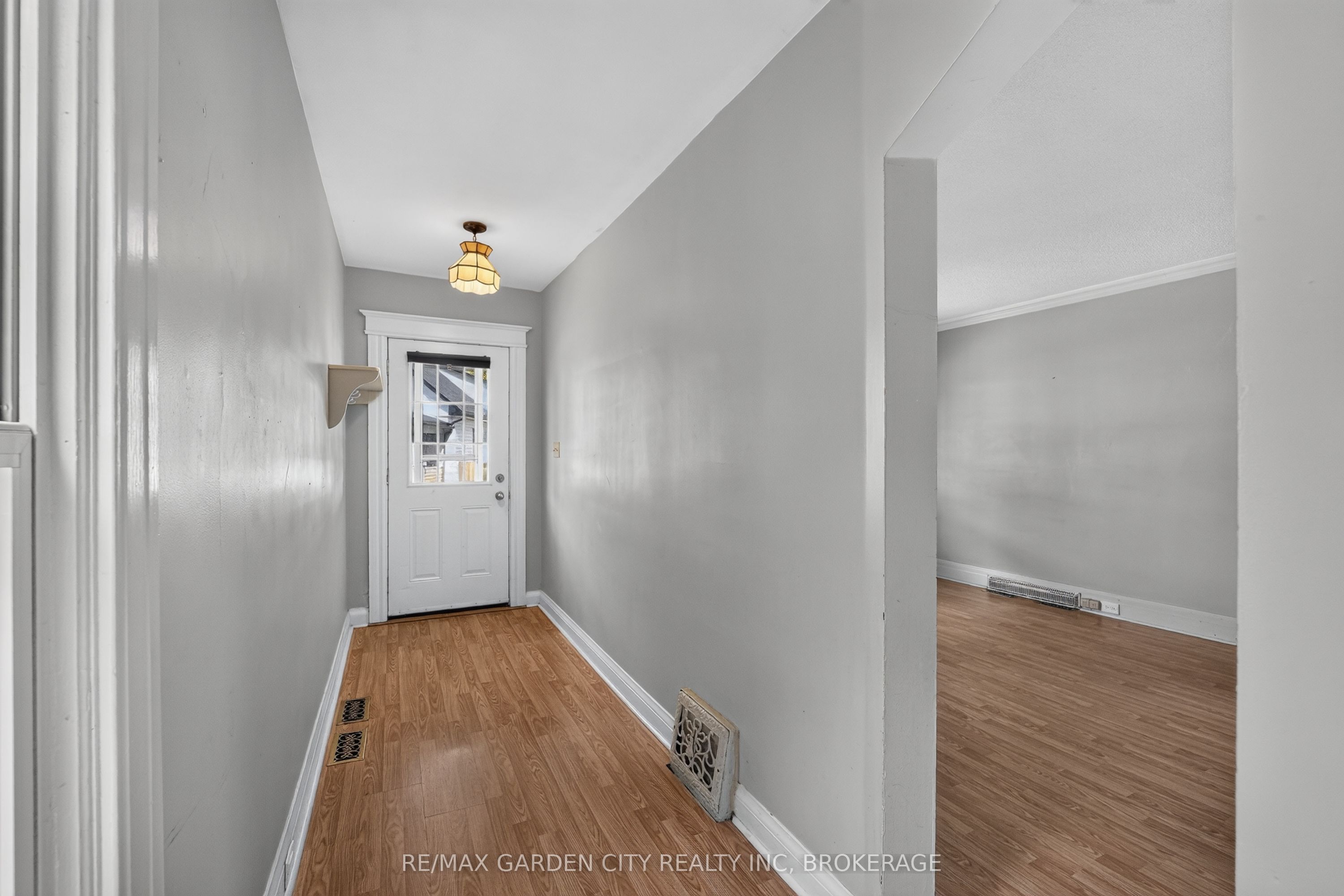 118 Lowell Avenue Property Photo 3