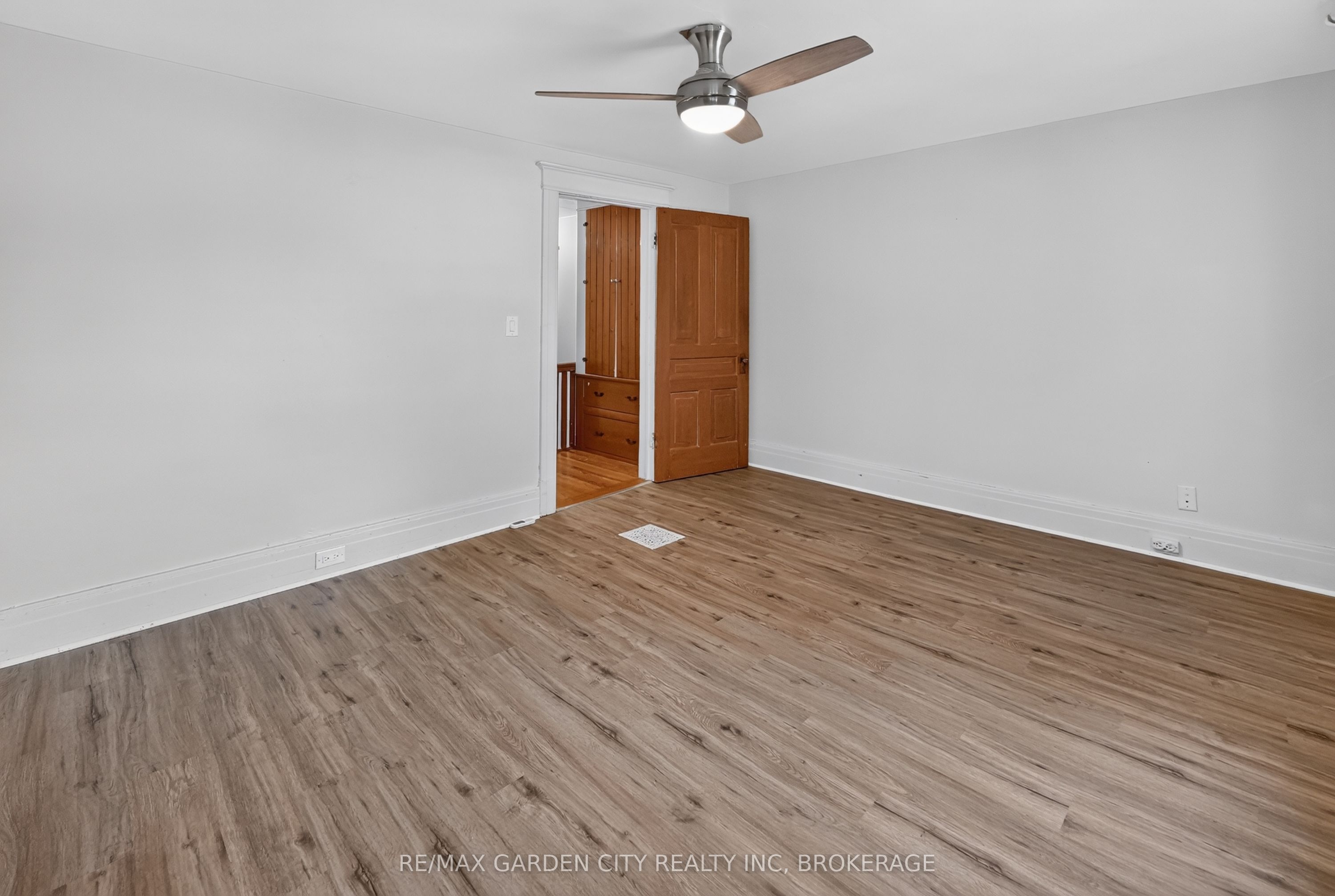 118 Lowell Avenue Property Photo 16