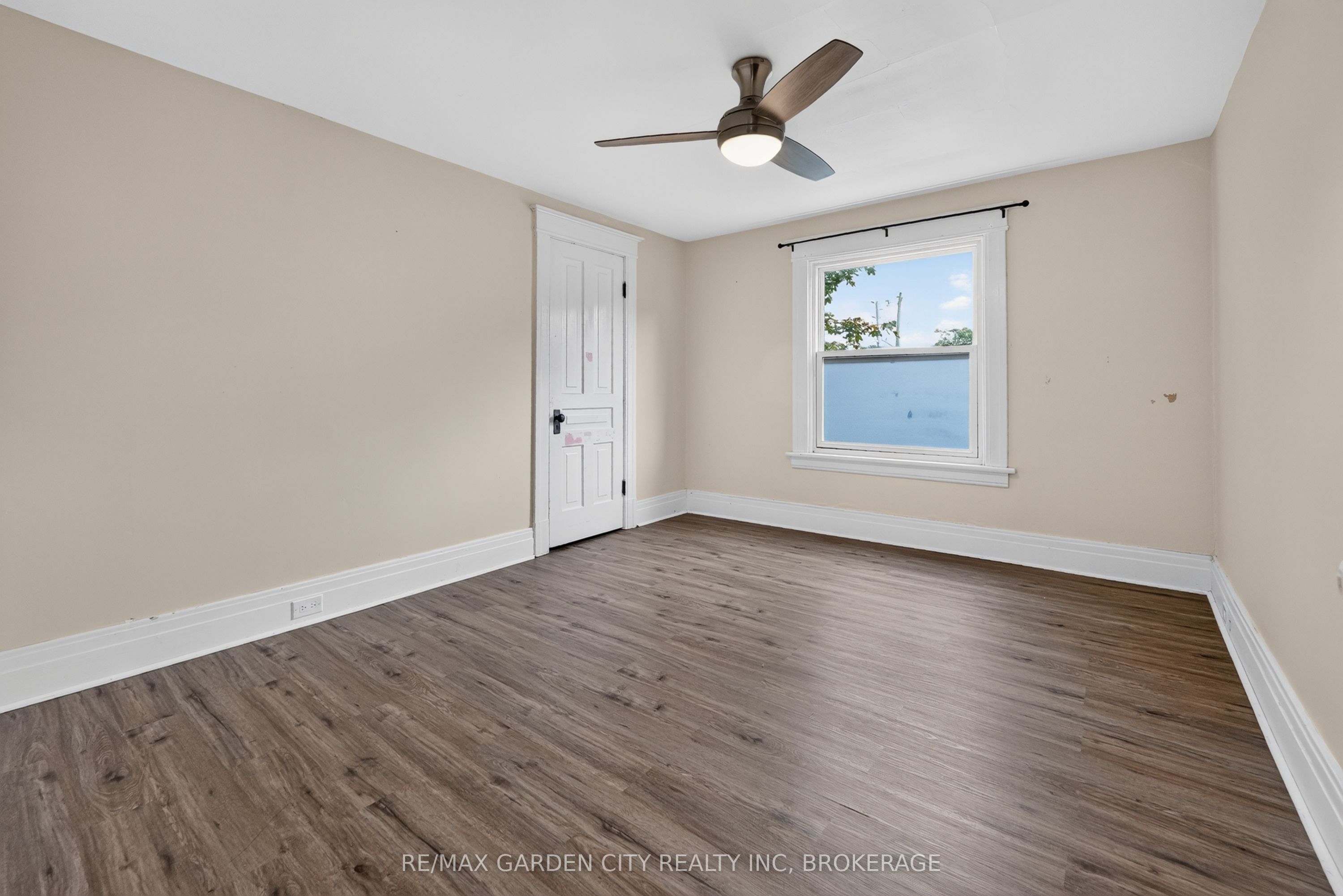 118 Lowell Avenue Property Photo 17