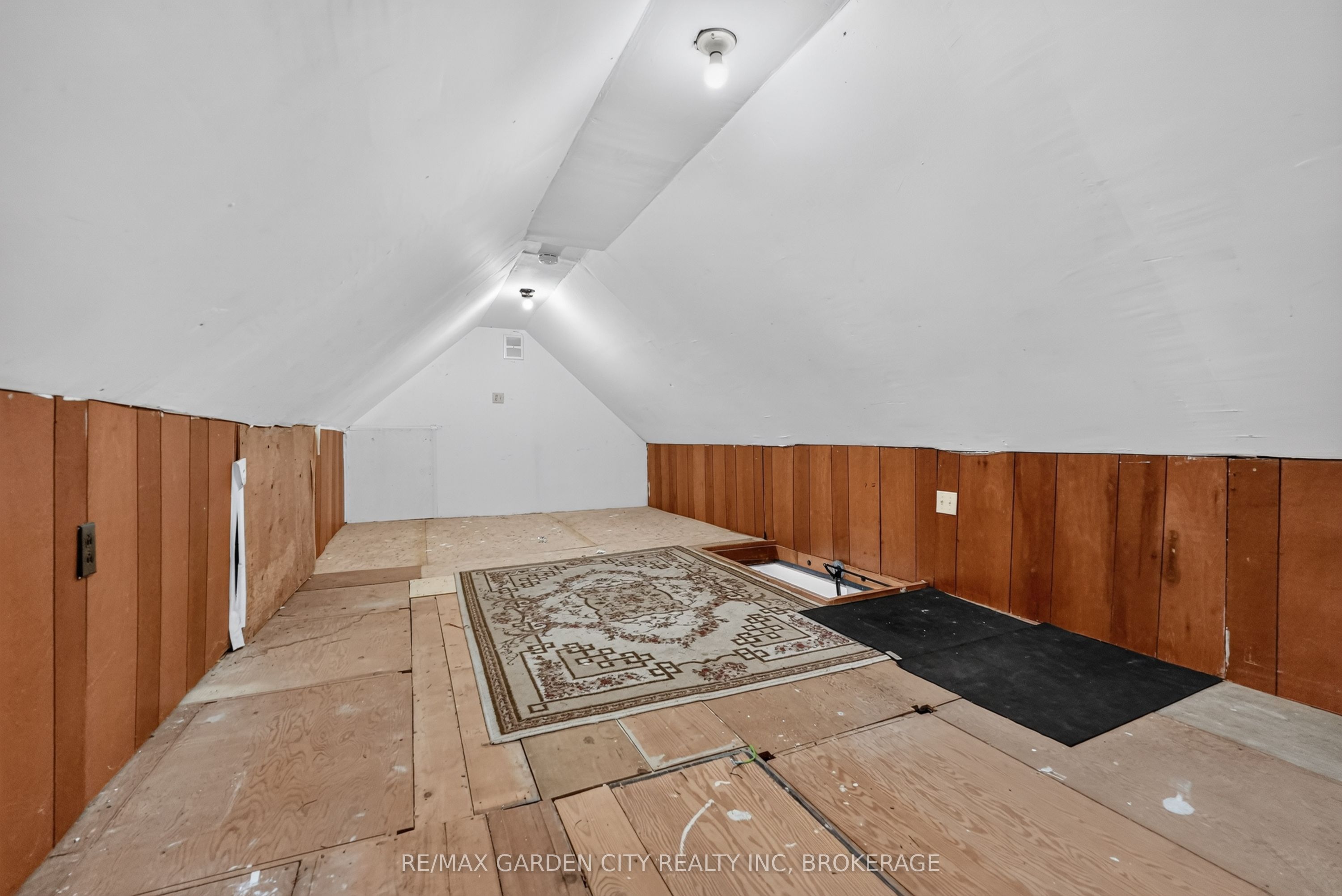 118 Lowell Avenue Property Photo 23