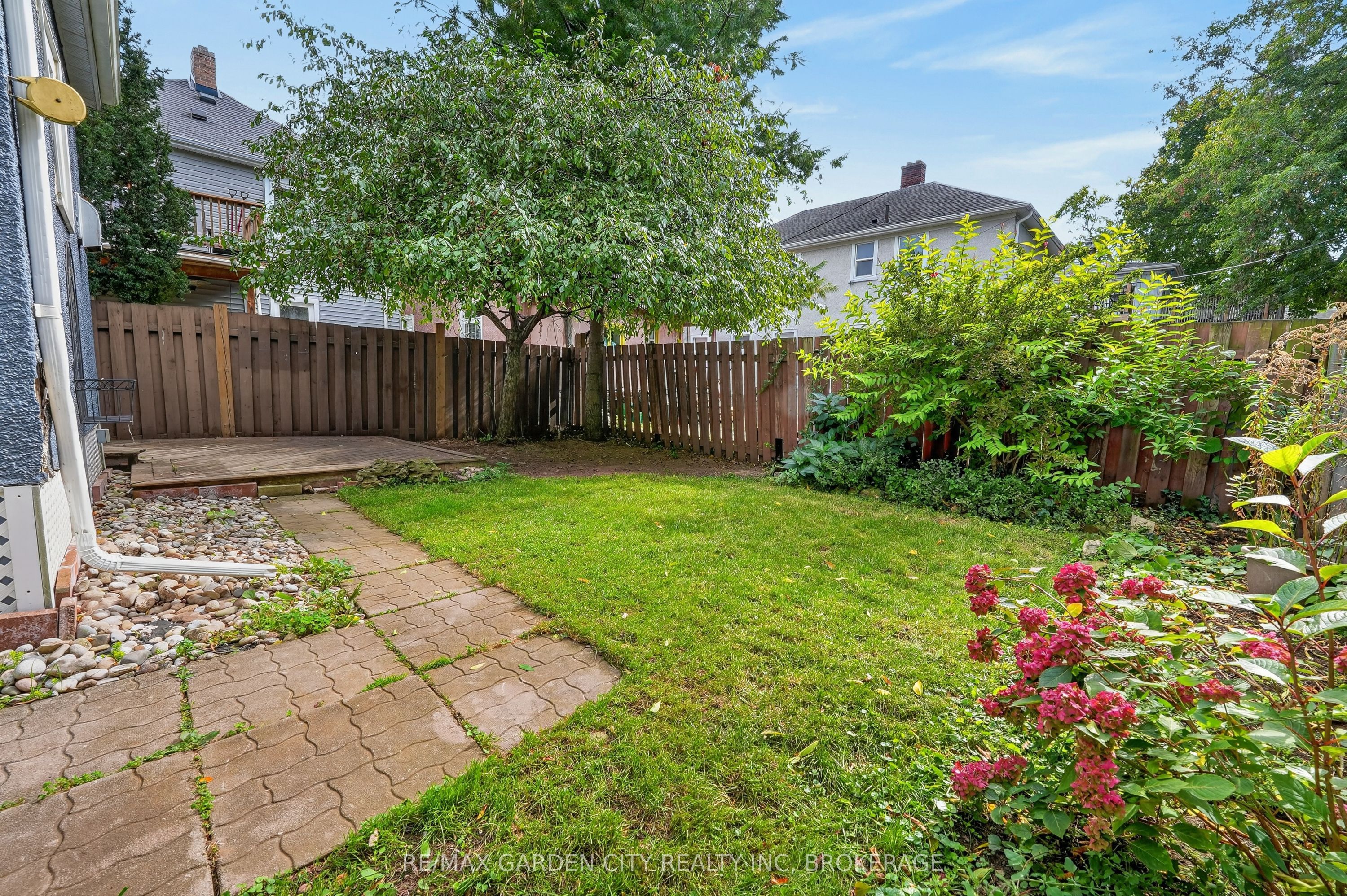 118 Lowell Avenue Property Photo 28