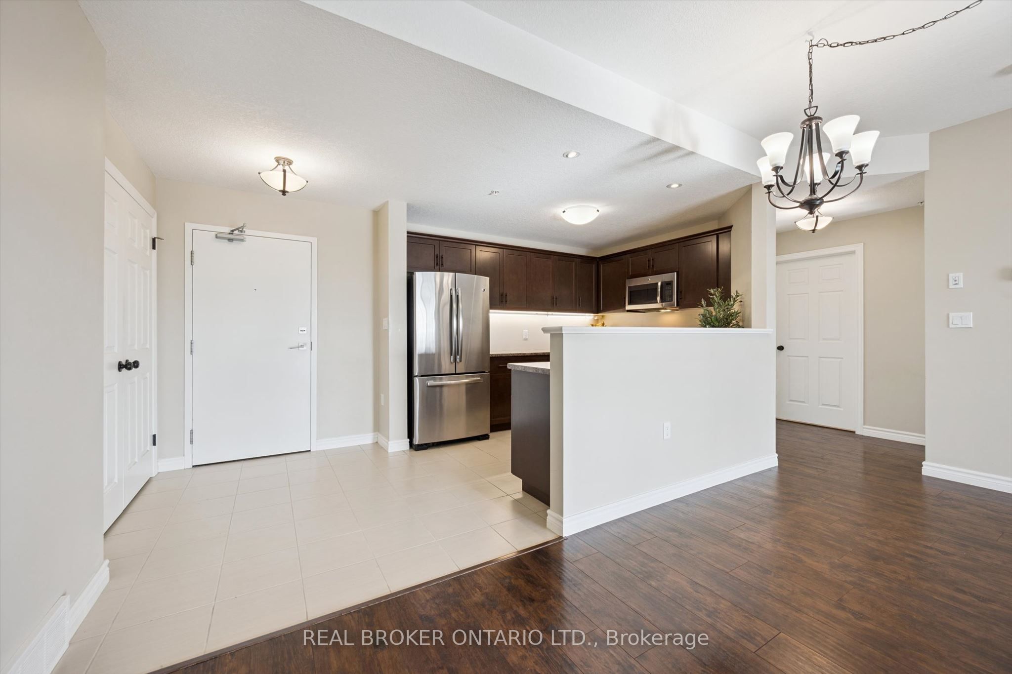 6492 Gerrie Road 408 Property Photo 5