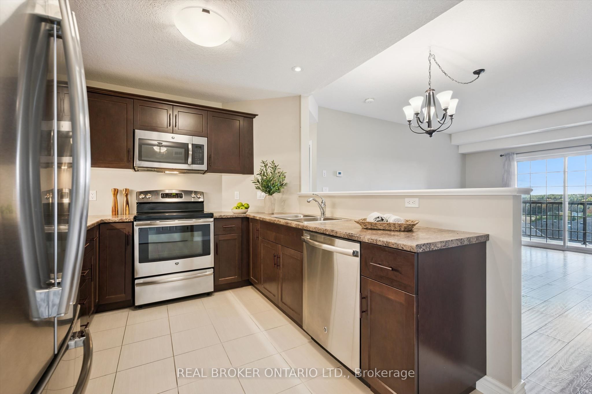 6492 Gerrie Road 408 Property Photo 7