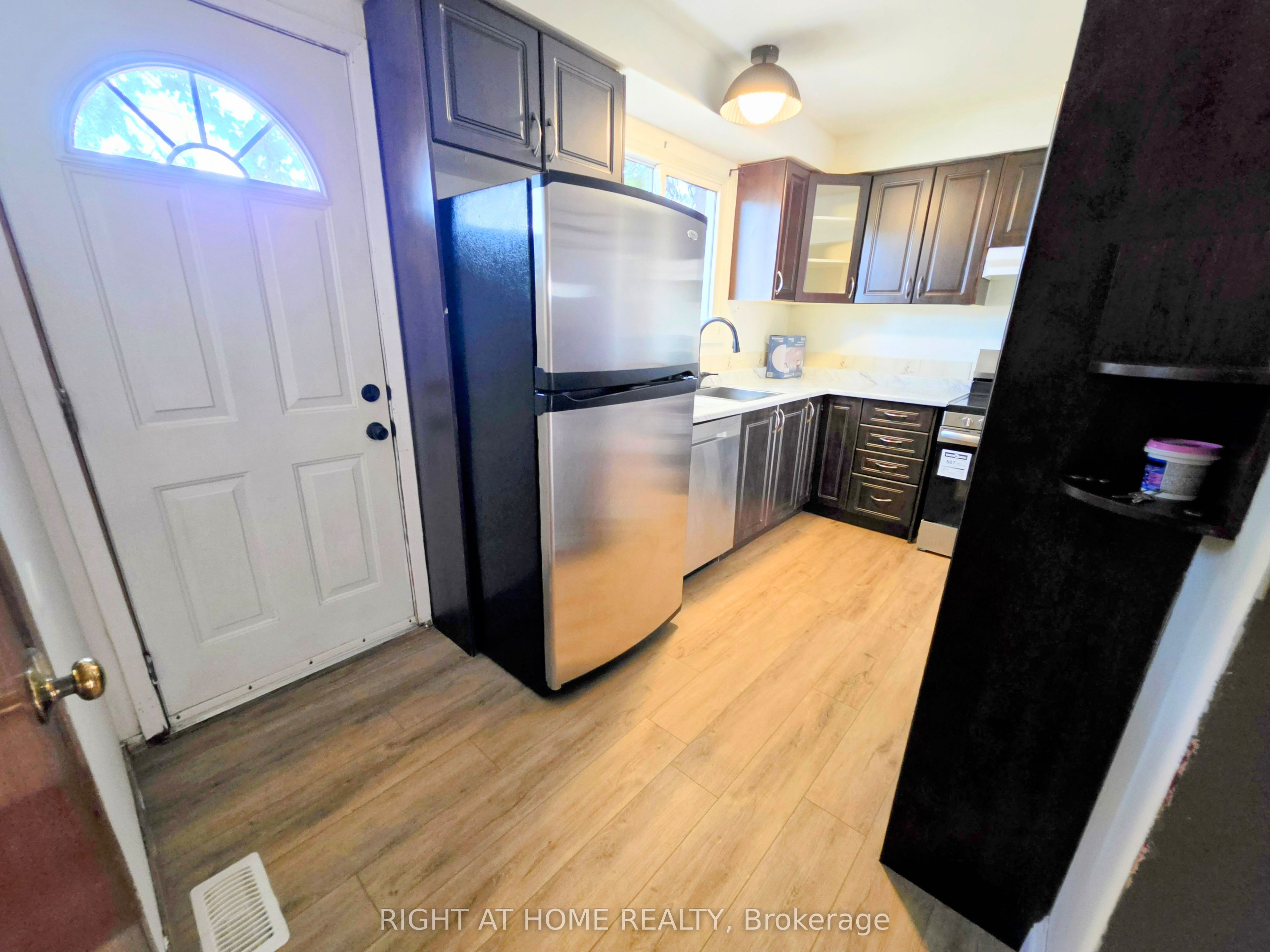 68 Riverdale Drive Property Photo 2