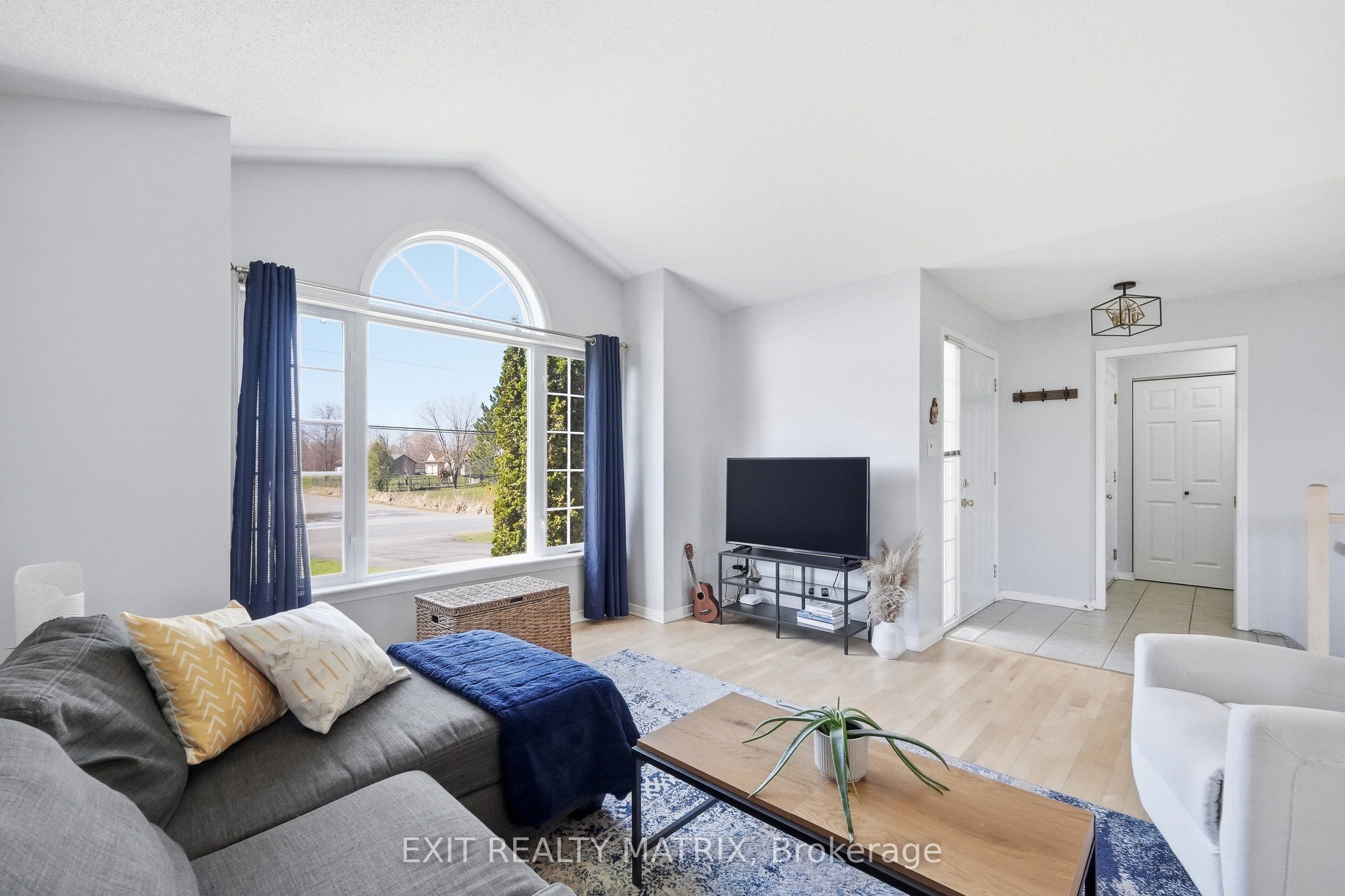 2117 Lemery Street Property Photo 6