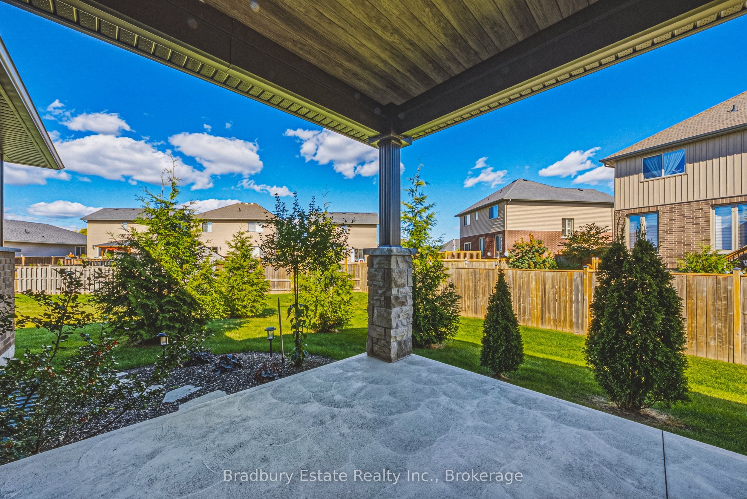 24 Craddock Boulevard 23 Property Photo 16
