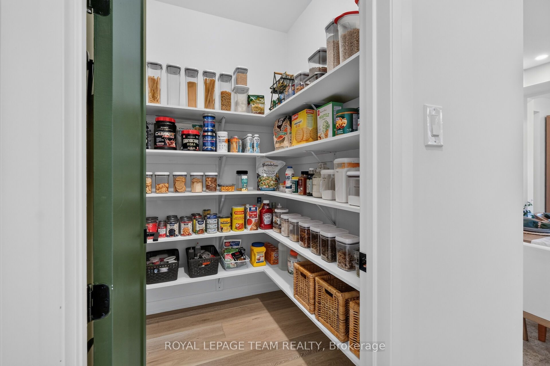 719 Coast Circle Property Photo 17