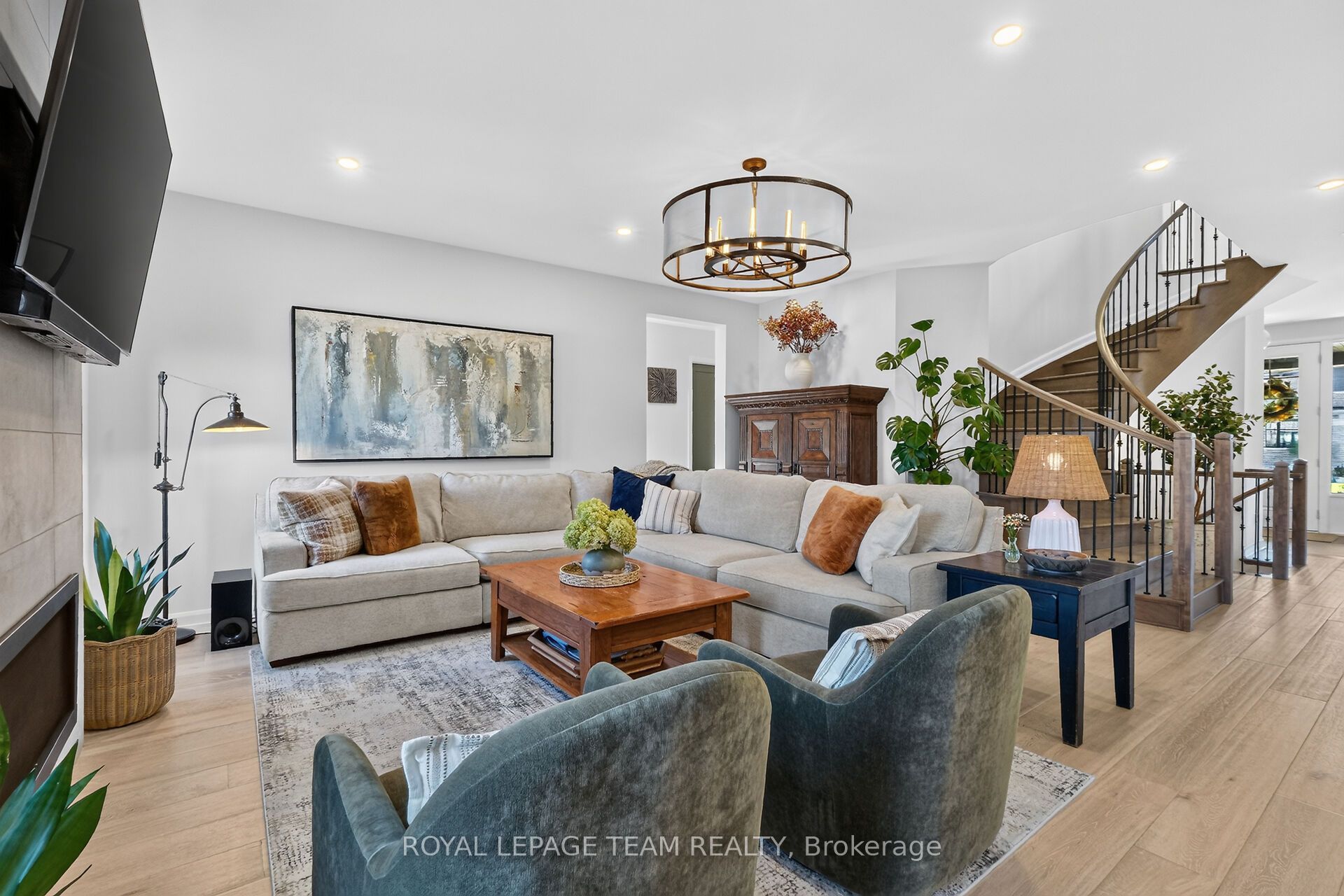 719 Coast Circle Property Photo 18