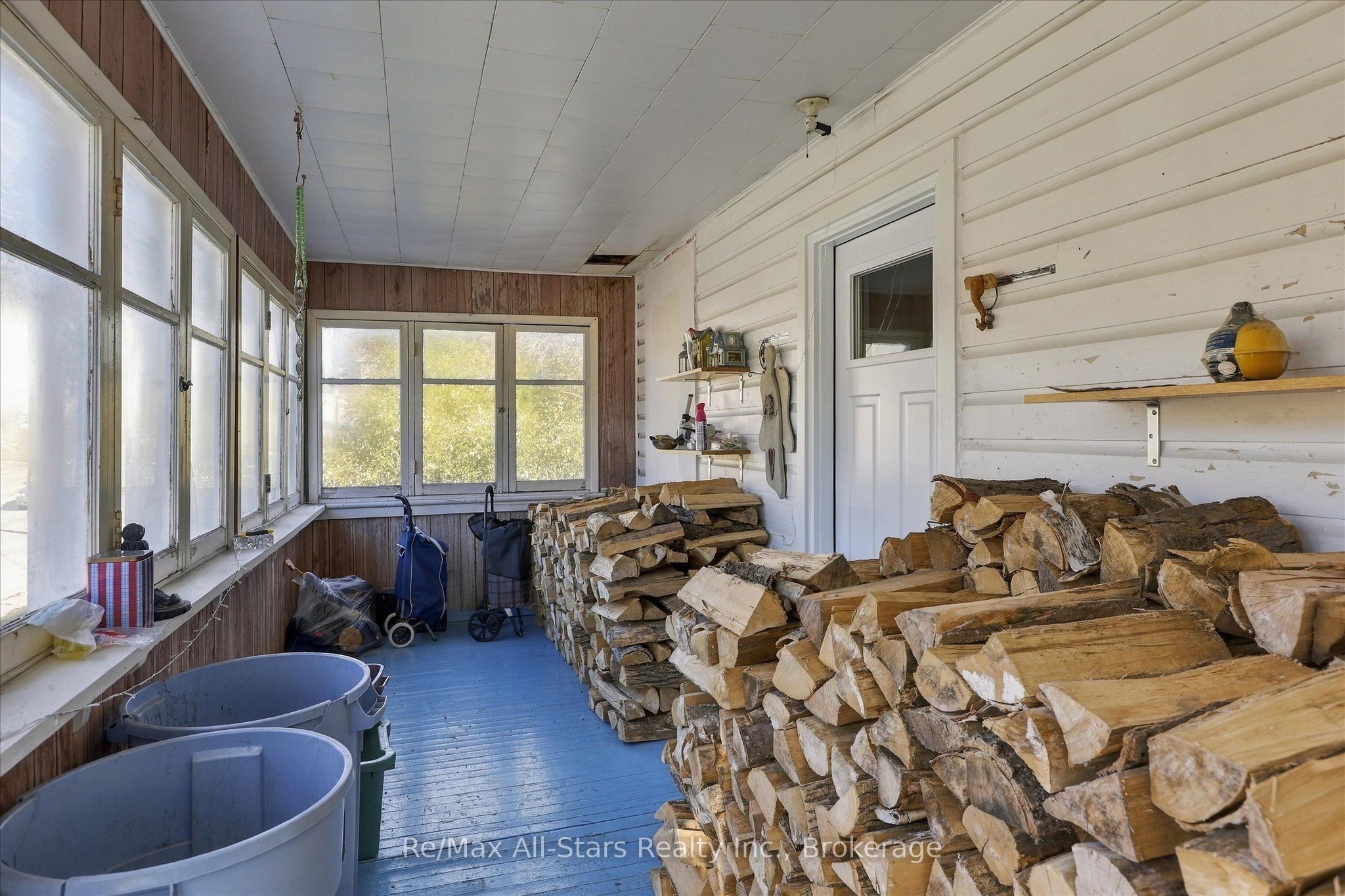 4982 Monck Road Property Photo 6