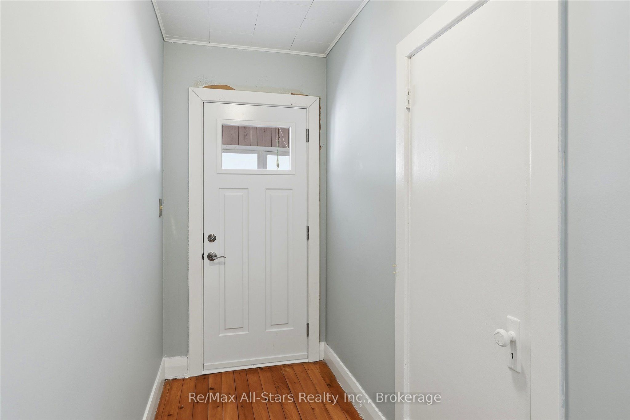 4982 Monck Road Property Photo 7