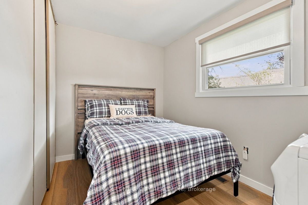 4564 East Road E Property Photo 26