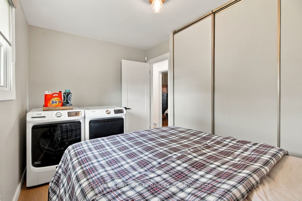 4564 East Road E Property Photo 27