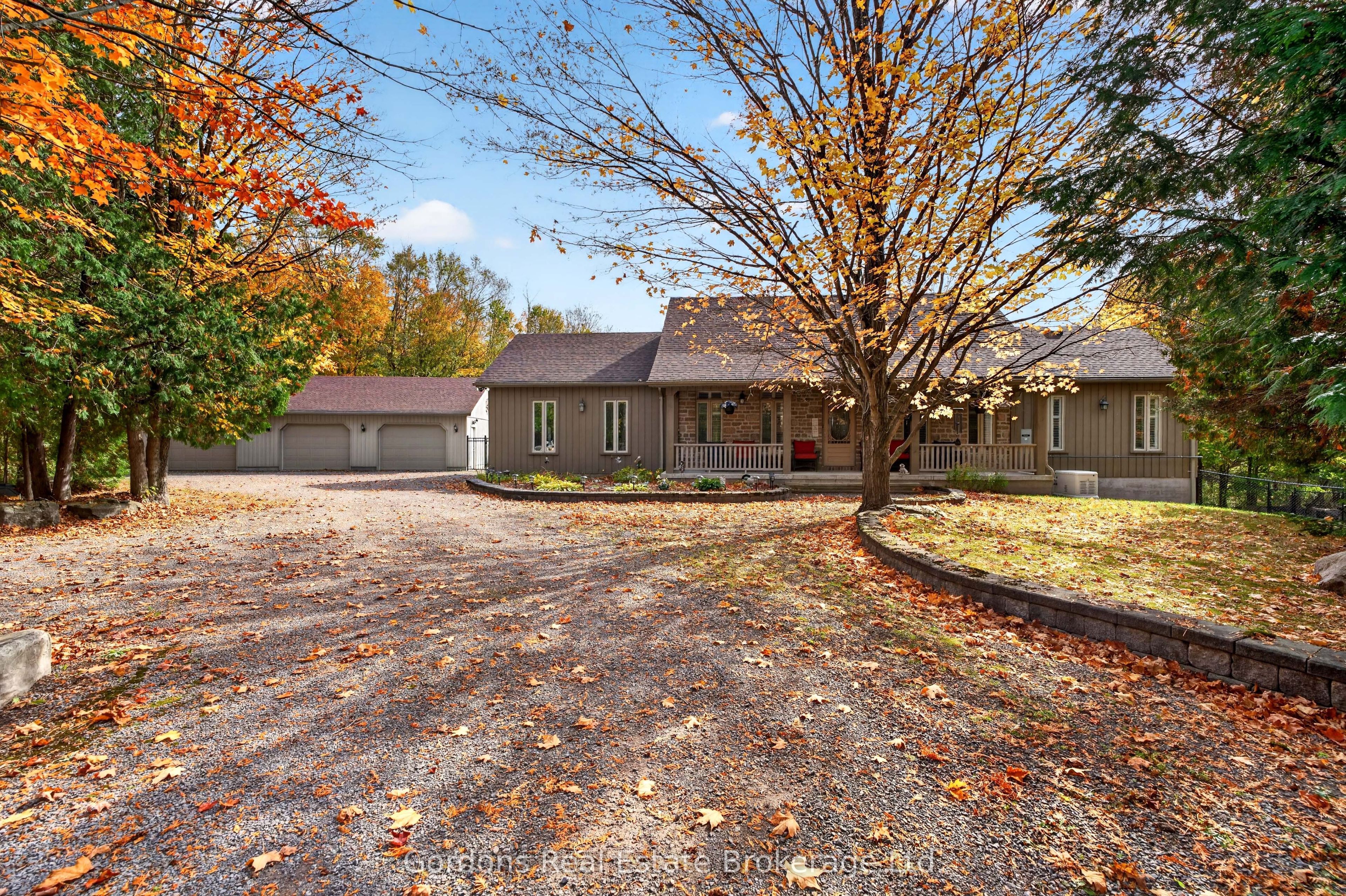 1542 Moneymore Road Property Photo 1