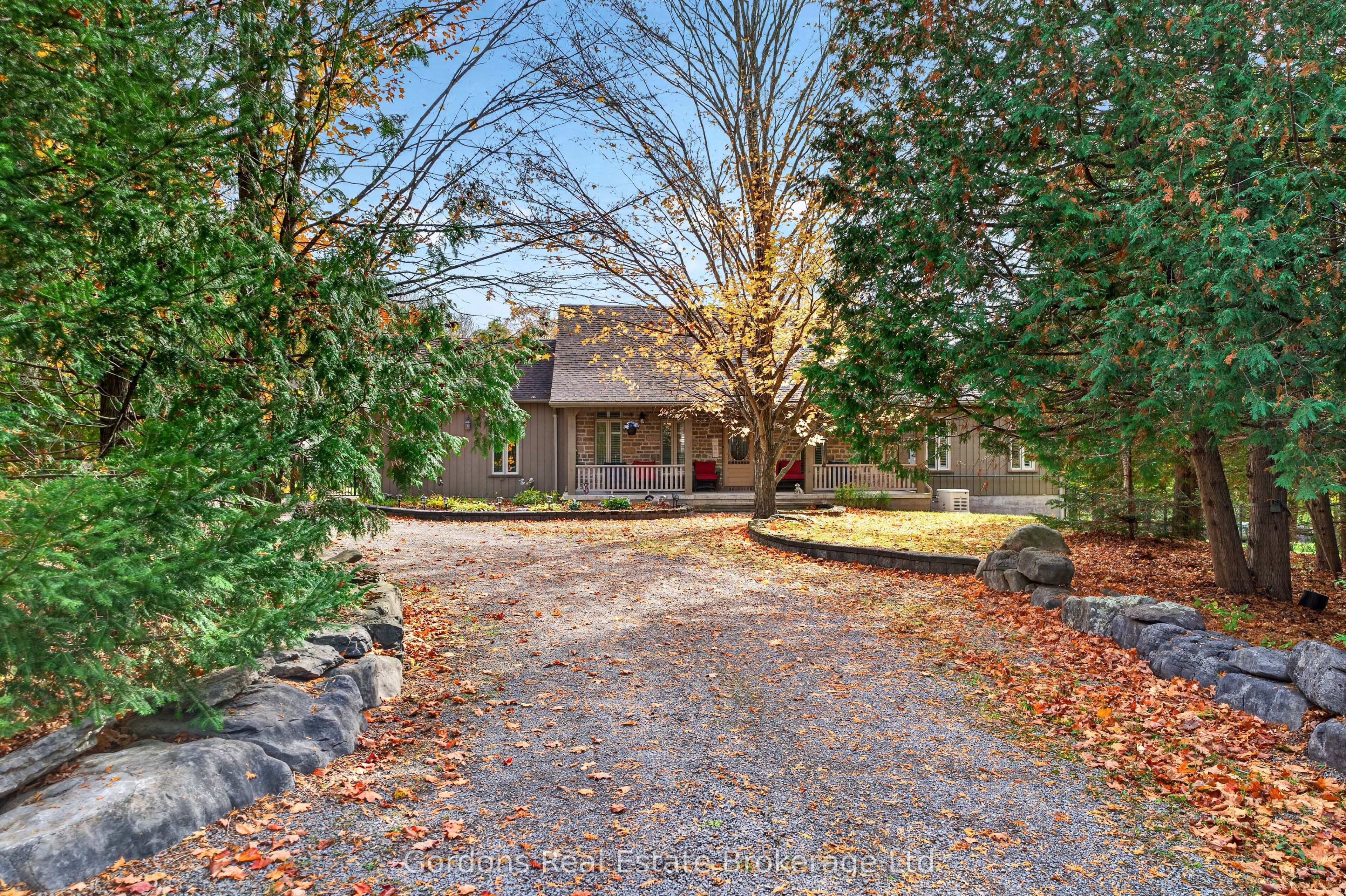 1542 Moneymore Road Property Photo 3