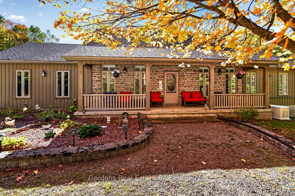 1542 Moneymore Road Property Photo 4