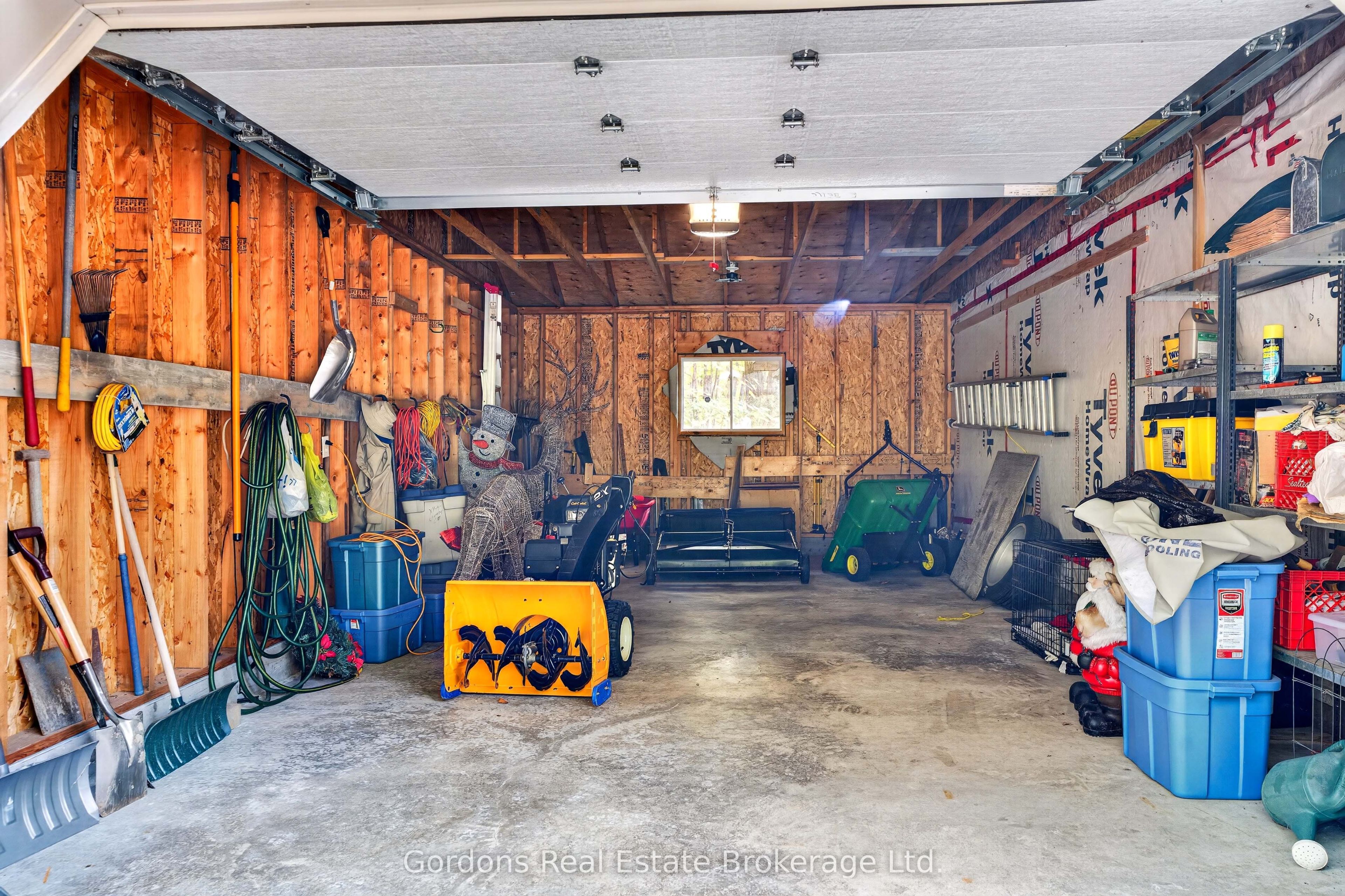 1542 Moneymore Road Property Photo 16